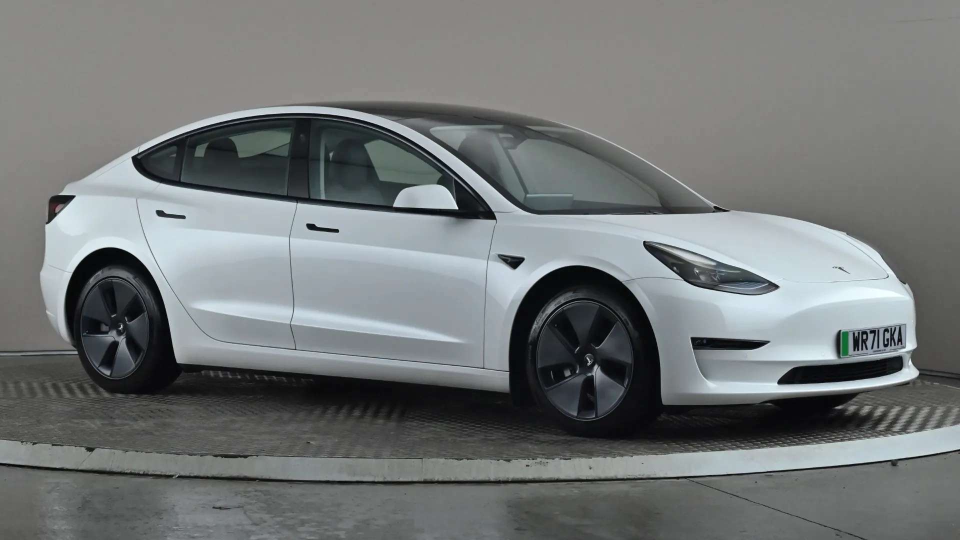 A 2021 TESLA MODEL 3 Long Range AWD Auto A 2021 TESLA MODEL 3 Long Range AWD Auto