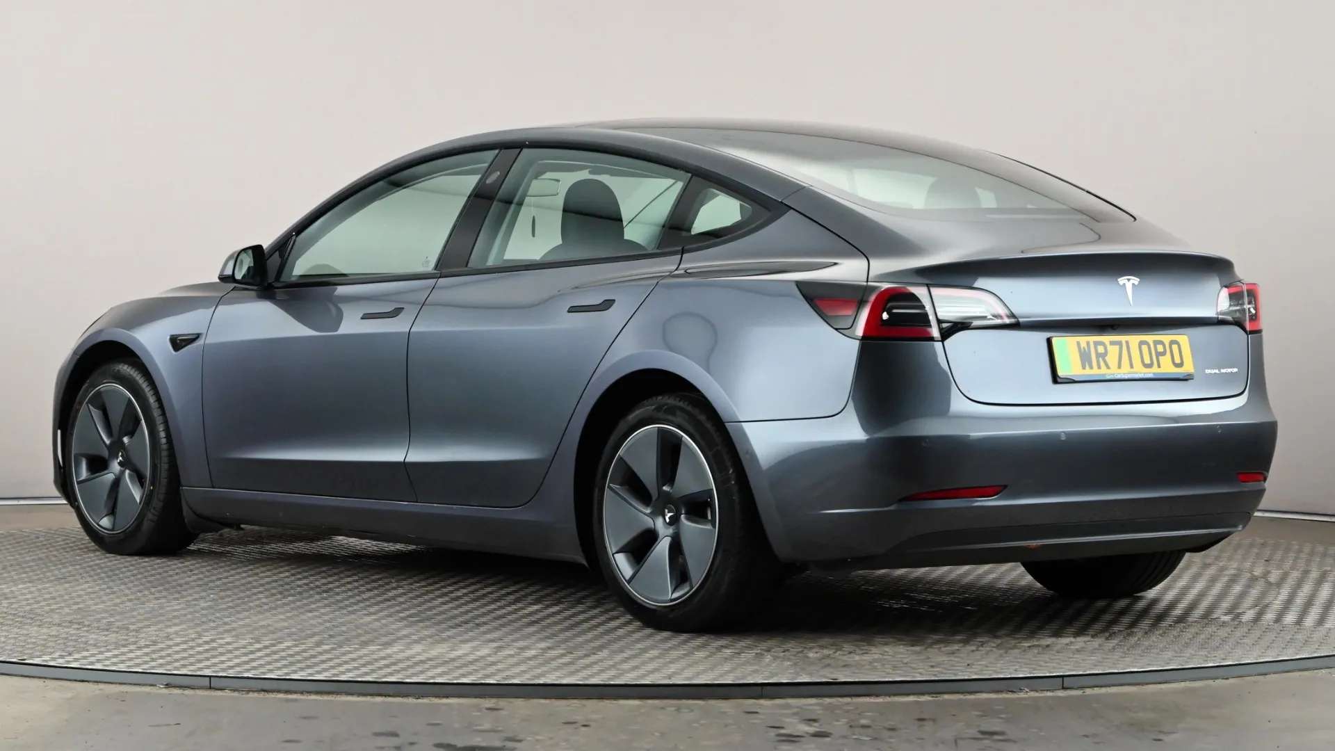 A 2021 TESLA MODEL 3 Long Range AWD Auto A 2021 TESLA MODEL 3 Long Range AWD Auto