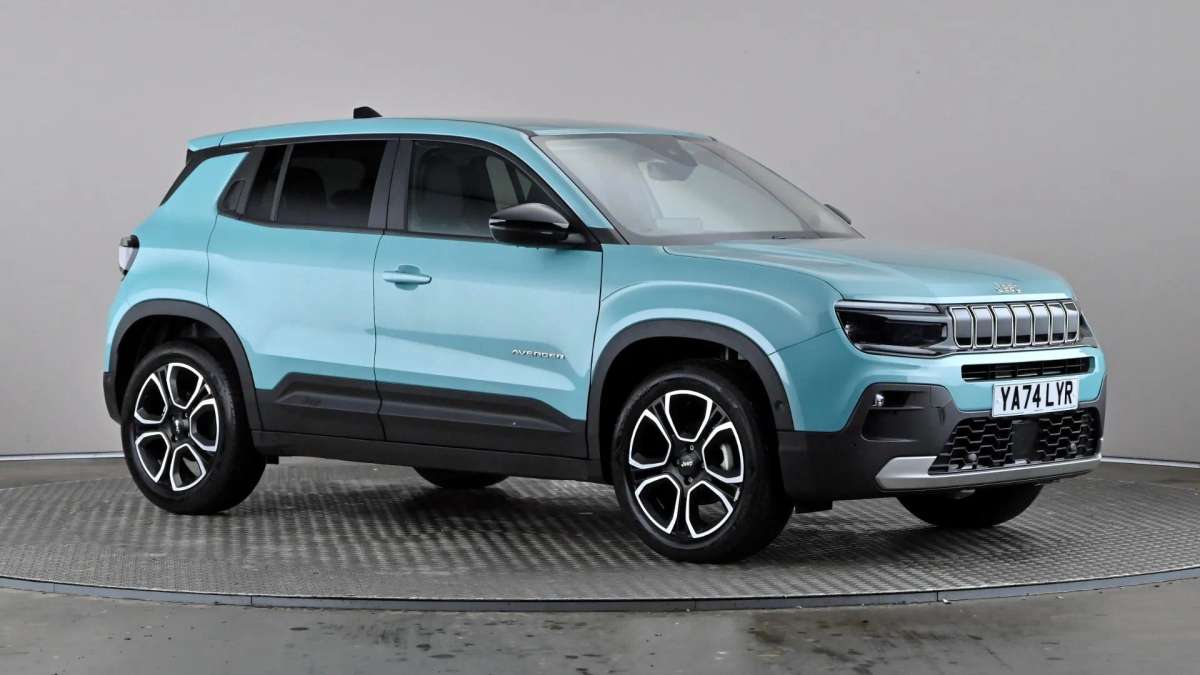 Check out this Jeep Avenger 2025 Petrol Manual