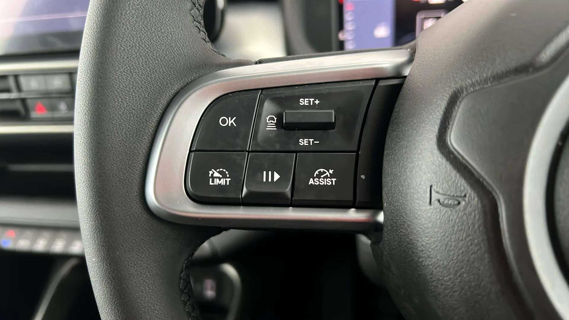 2025 JEEP AVENGER 2025 JEEP AVENGER