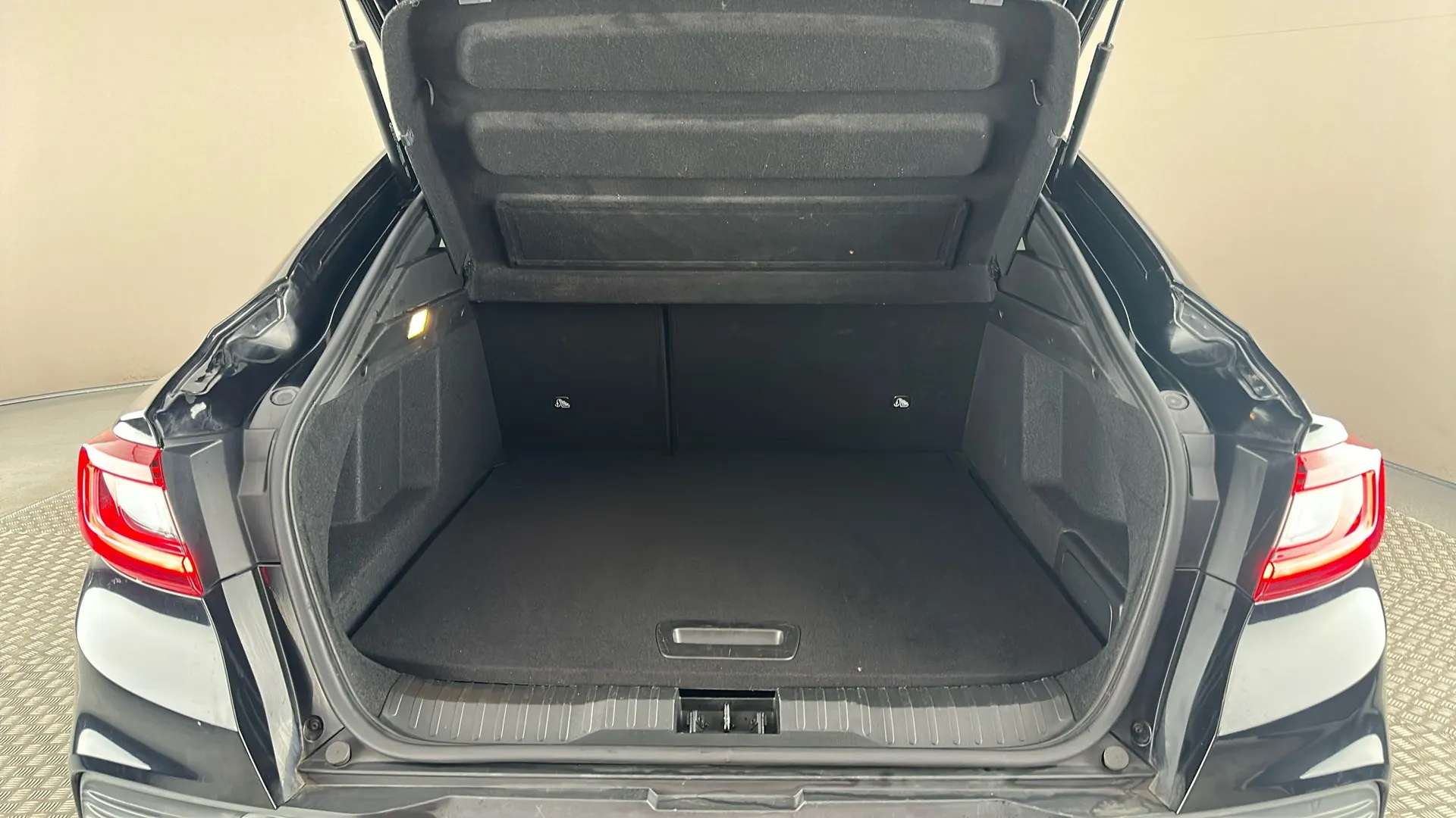 2023 RENAULT ARKANA 2023 RENAULT ARKANA