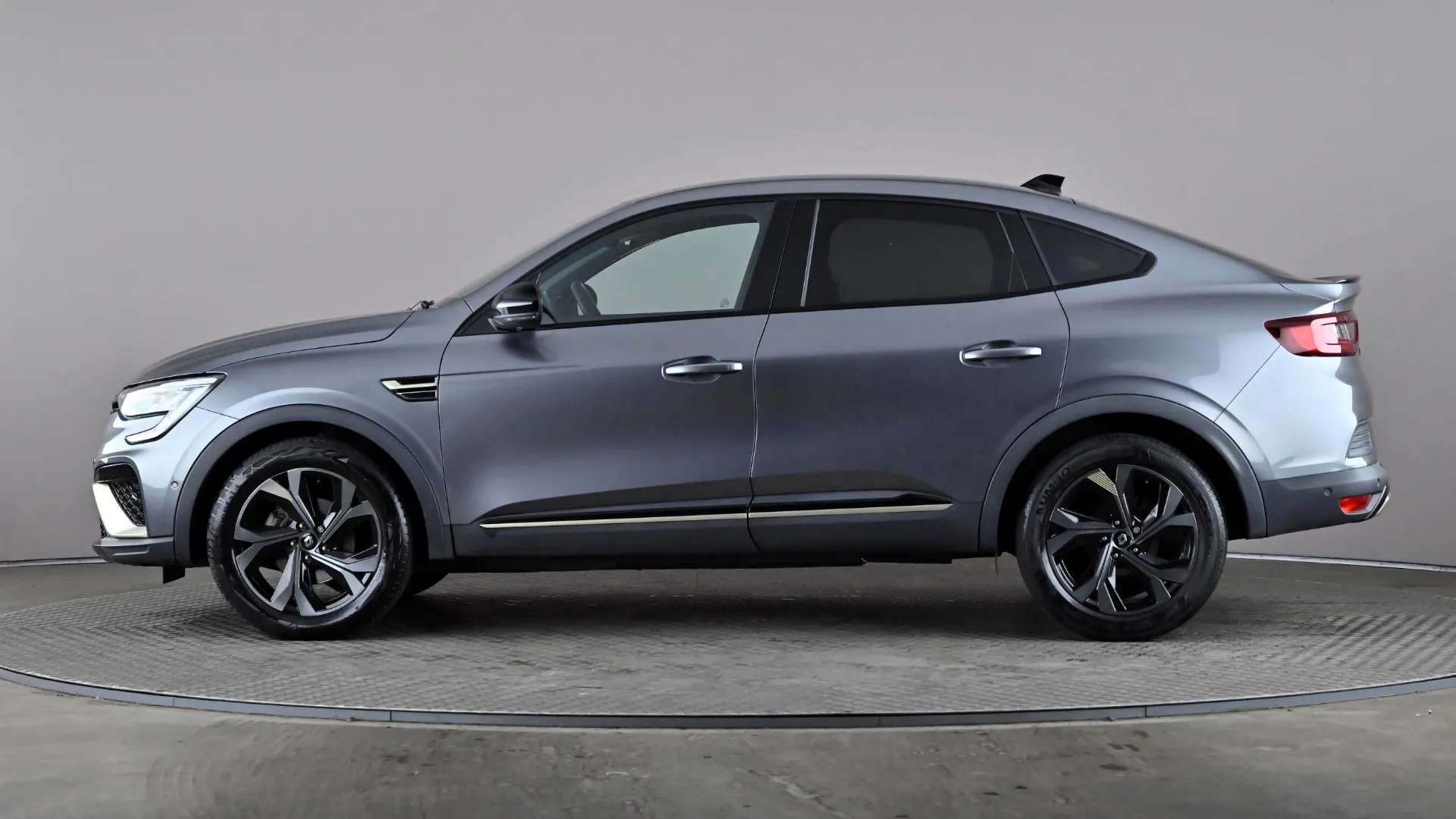 A 2023 RENAULT ARKANA 1.6 E-Tech full hybrid 145 Engineered Auto A 2023 RENAULT ARKANA 1.6 E-Tech full hybrid 145 Engineered Auto