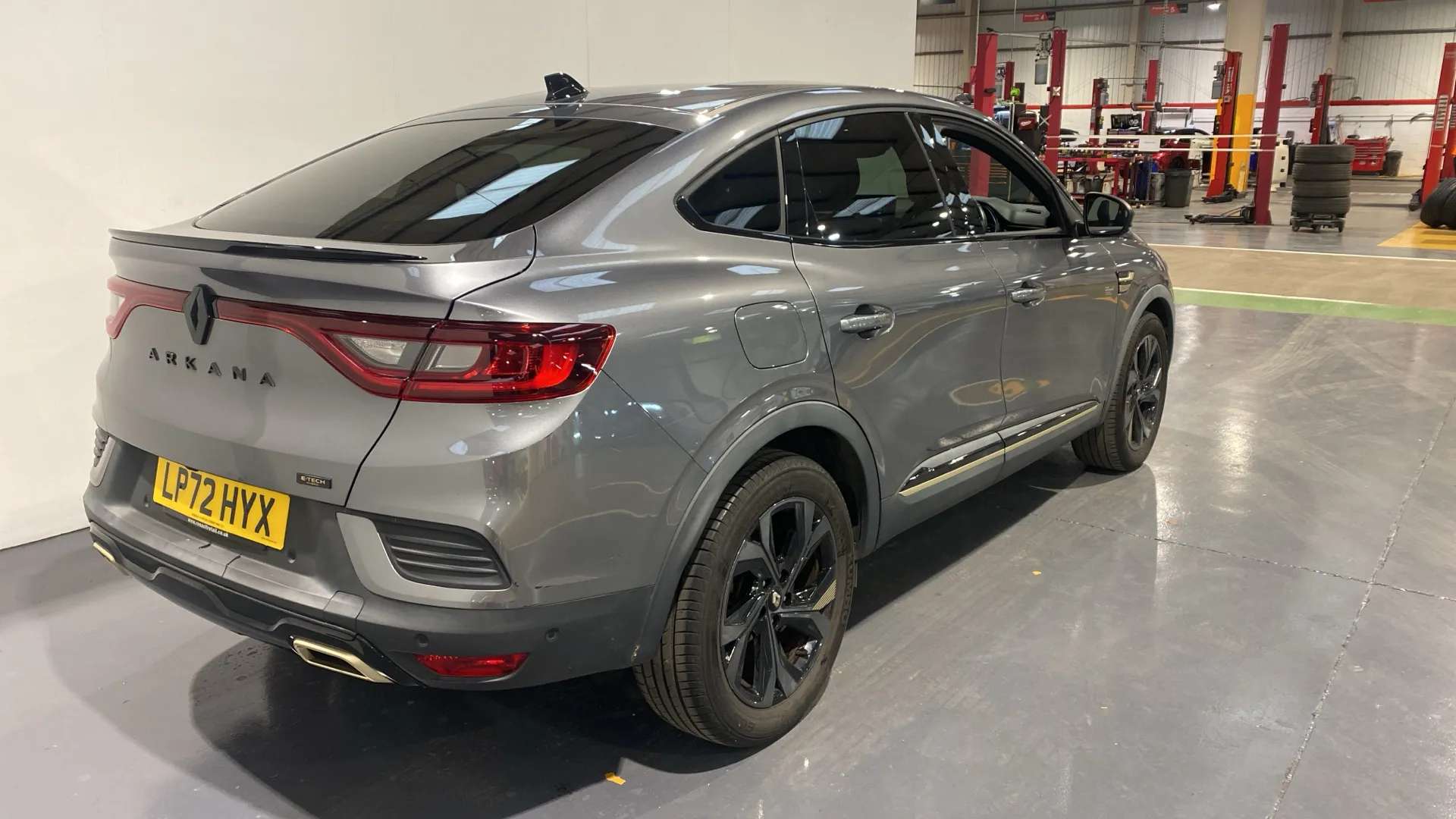 A 2022 RENAULT ARKANA 1.6 E-Tech full hybrid 145 Engineered Auto A 2022 RENAULT ARKANA 1.6 E-Tech full hybrid 145 Engineered Auto