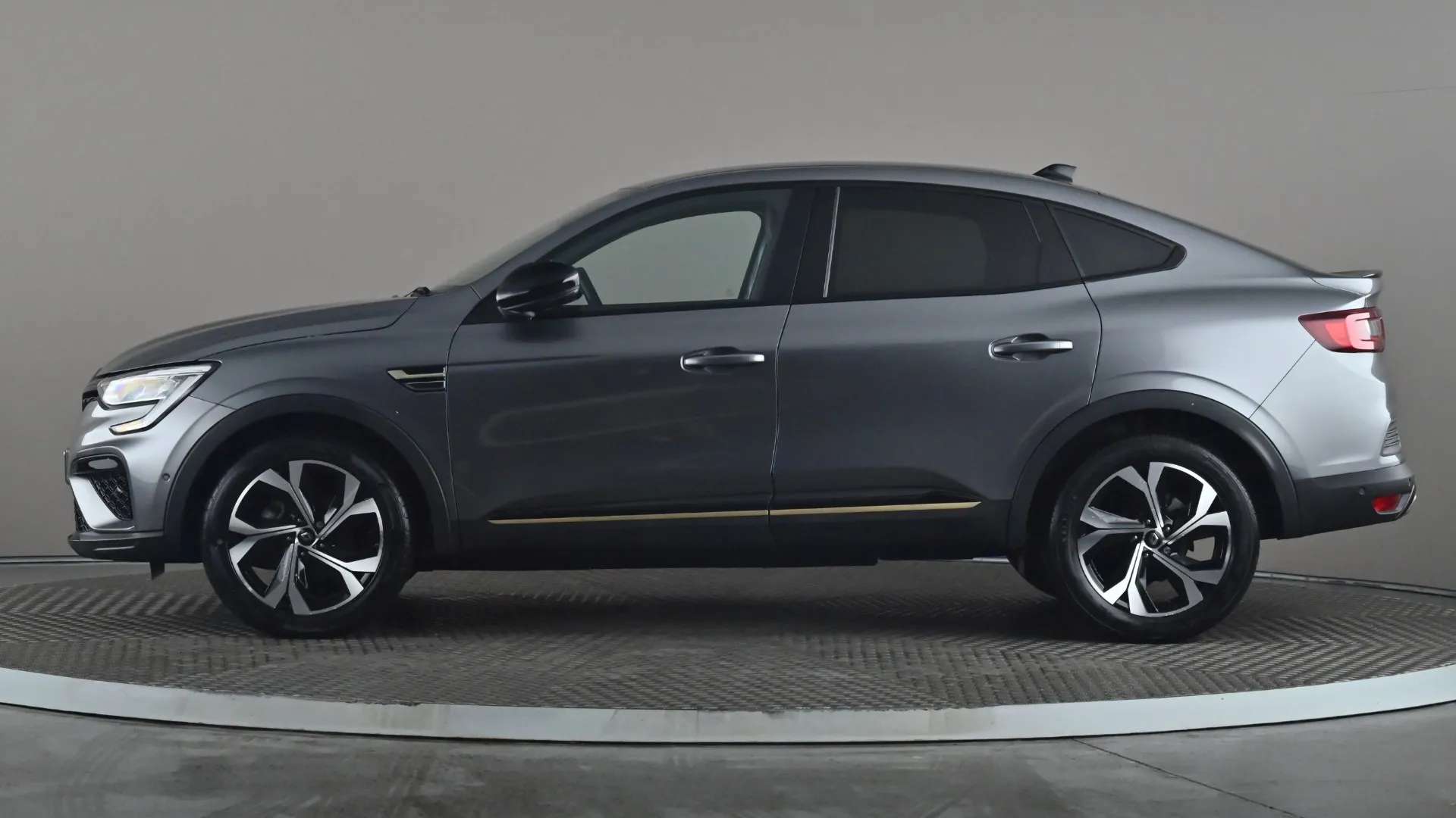 A 2023 RENAULT ARKANA 1.6 E-Tech full hybrid 145 Engineered Auto A 2023 RENAULT ARKANA 1.6 E-Tech full hybrid 145 Engineered Auto