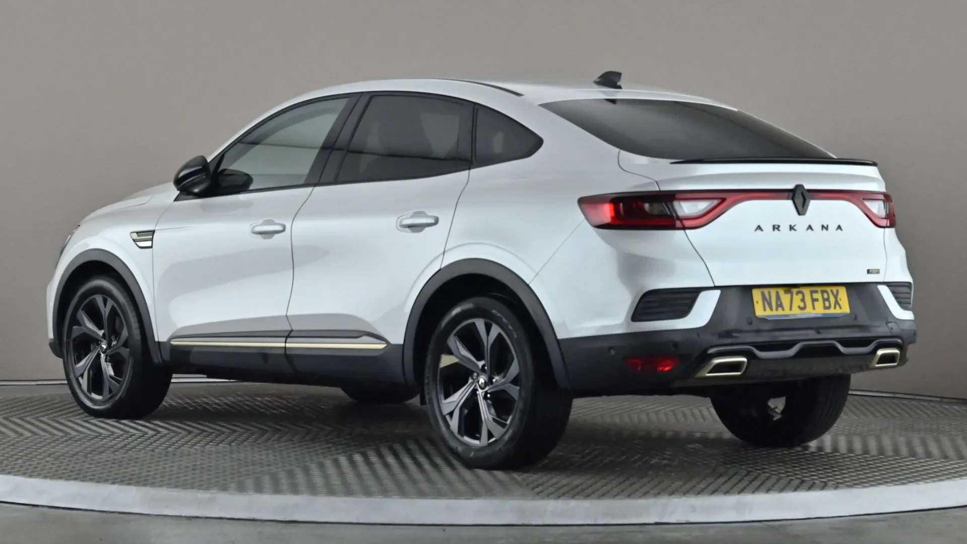 A 2023 RENAULT ARKANA 1.6 E-Tech full hybrid 145 Engineered Auto A 2023 RENAULT ARKANA 1.6 E-Tech full hybrid 145 Engineered Auto