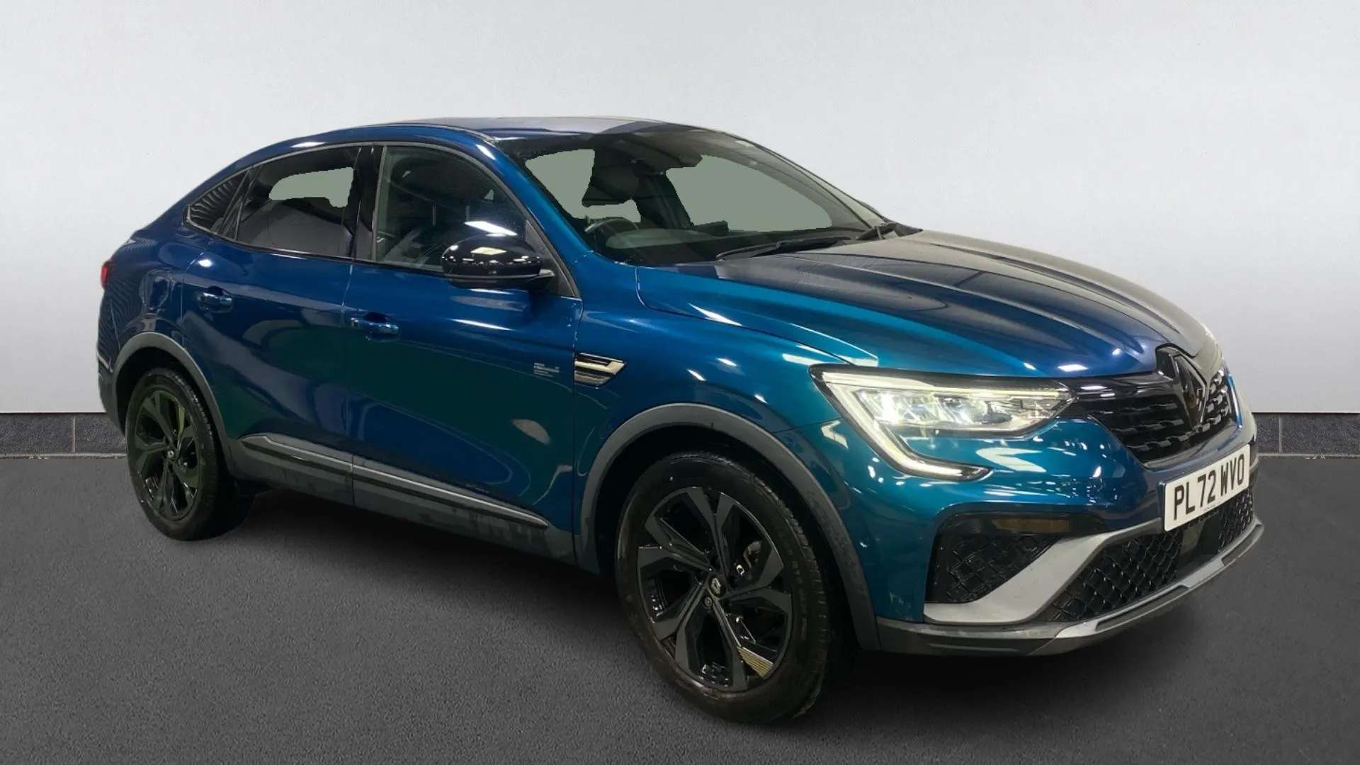 A 2023 RENAULT ARKANA 1.6 E-Tech full hybrid 145 Engineered Auto A 2023 RENAULT ARKANA 1.6 E-Tech full hybrid 145 Engineered Auto