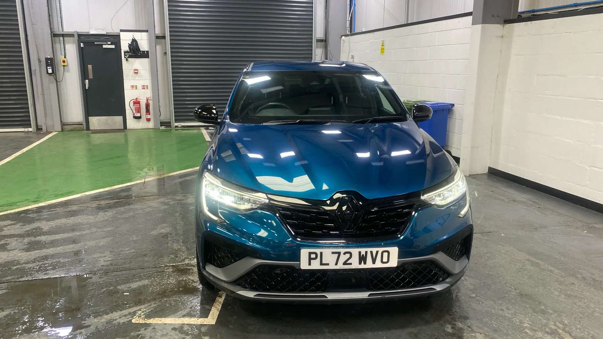 A 2023 RENAULT ARKANA 1.6 E-Tech full hybrid 145 Engineered Auto A 2023 RENAULT ARKANA 1.6 E-Tech full hybrid 145 Engineered Auto