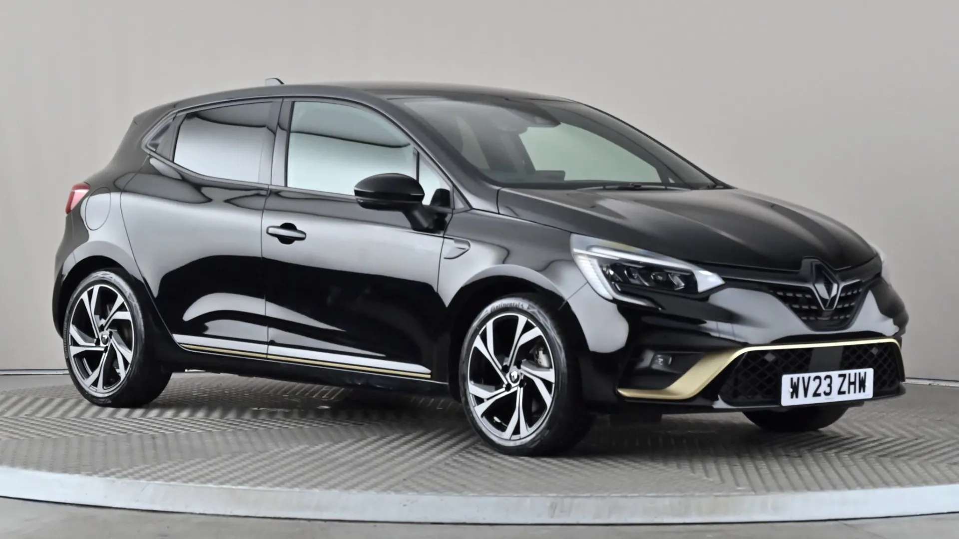 A 2023 RENAULT CLIO 1.6 E-TECH full hybrid 145 Engineered Auto A 2023 RENAULT CLIO 1.6 E-TECH full hybrid 145 Engineered Auto