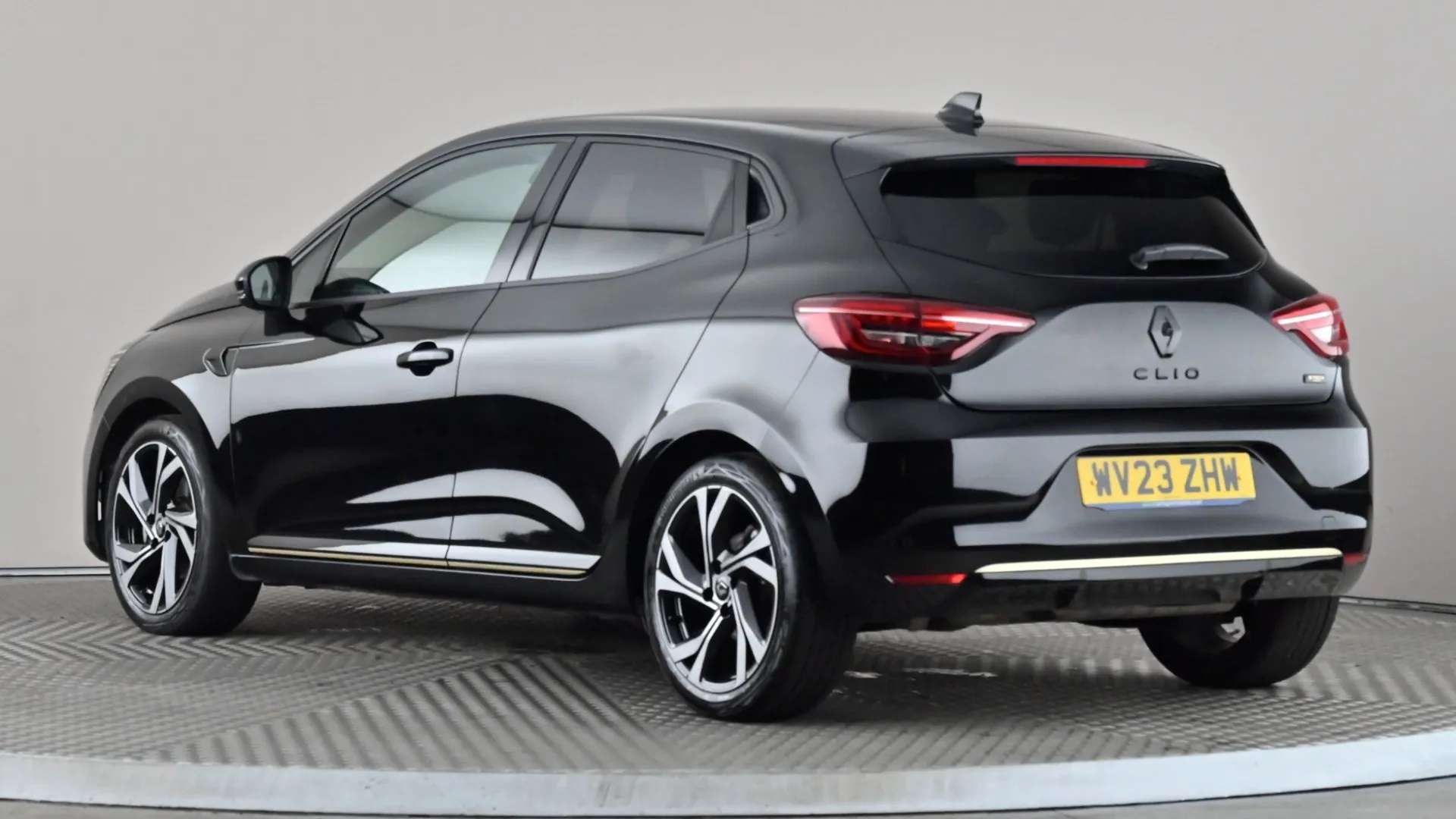 A 2023 RENAULT CLIO 1.6 E-TECH full hybrid 145 Engineered Auto A 2023 RENAULT CLIO 1.6 E-TECH full hybrid 145 Engineered Auto