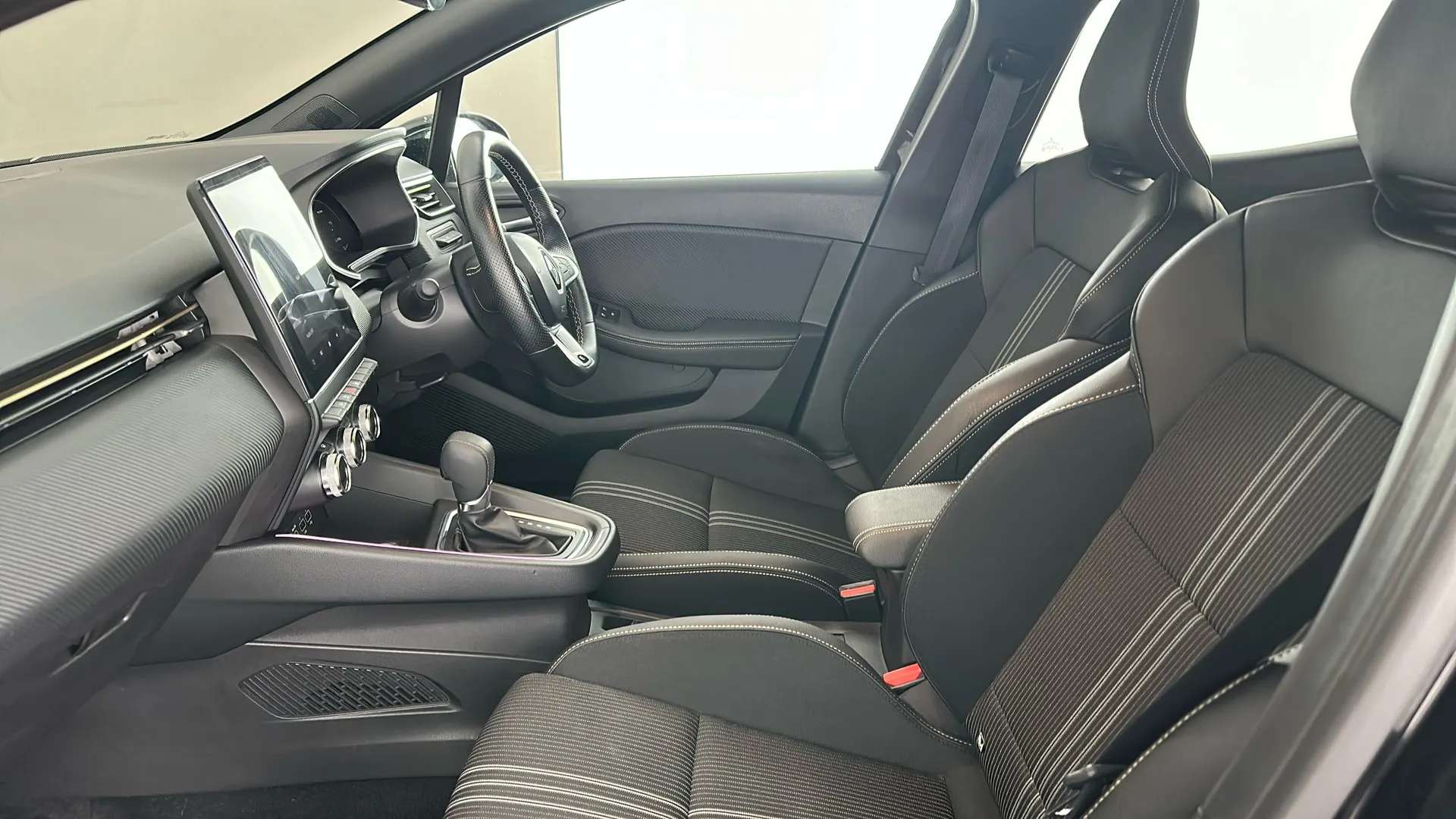 2023 RENAULT CLIO 2023 RENAULT CLIO