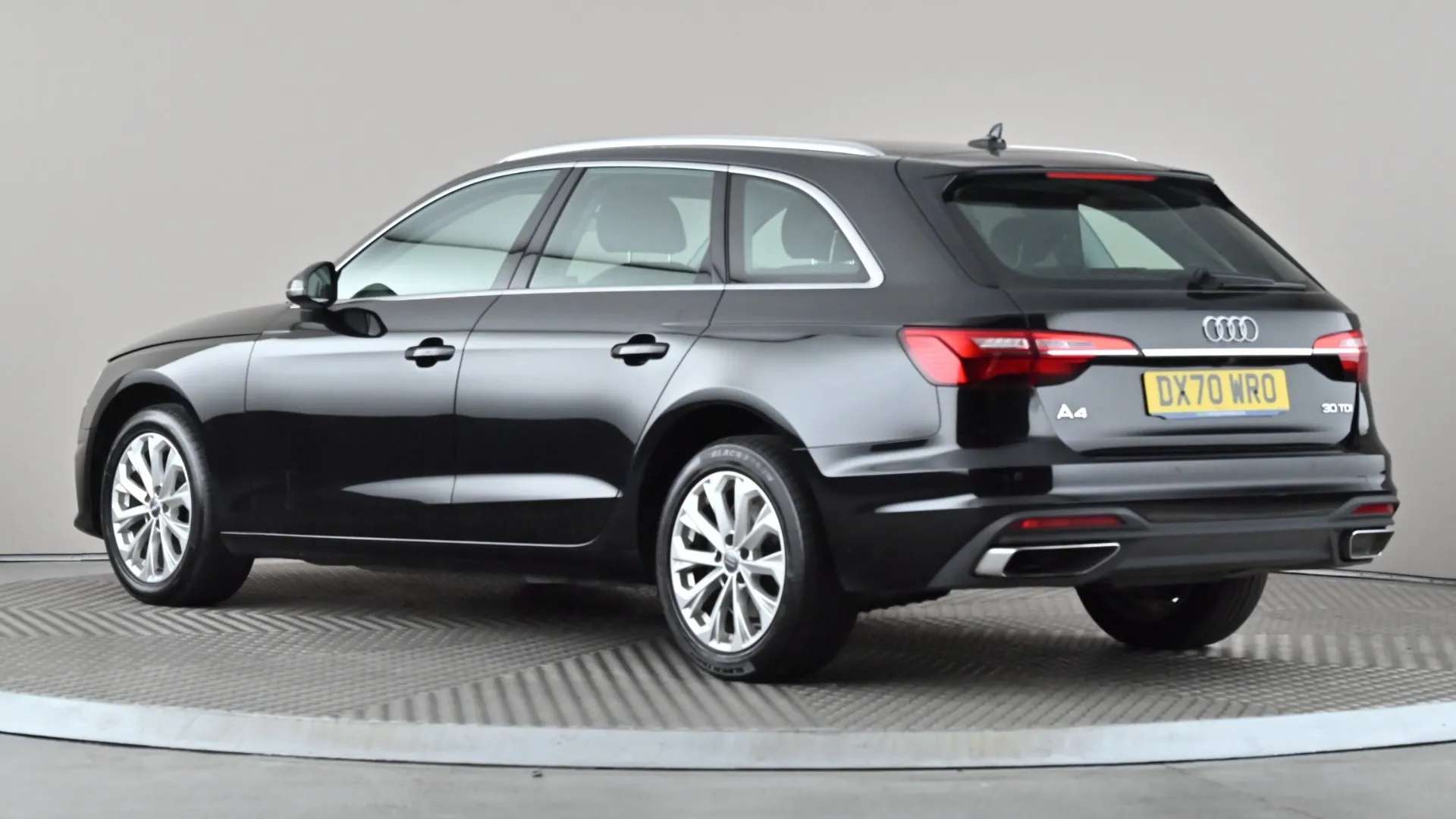 A 2020 AUDI A4 30 TDI Technik S Tronic A 2020 AUDI A4 30 TDI Technik S Tronic