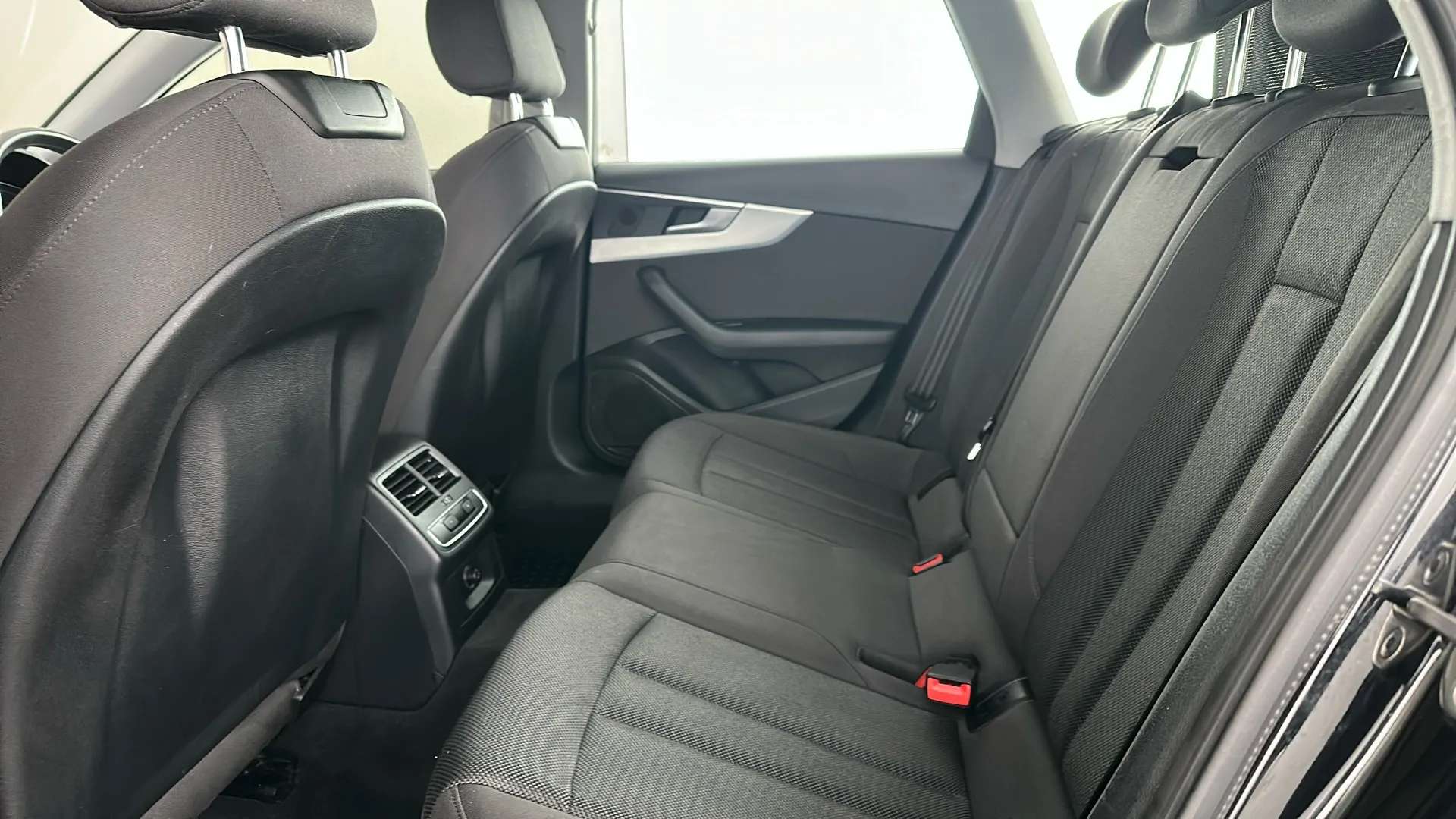 2020 AUDI A4 2020 AUDI A4