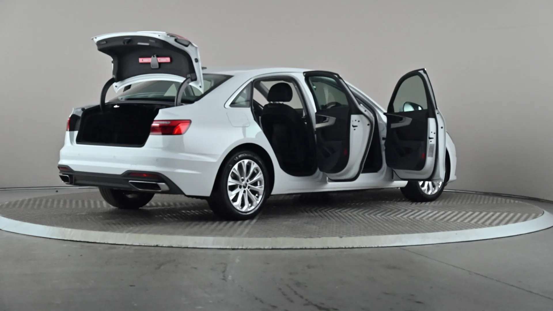 2022 AUDI A4 2022 AUDI A4