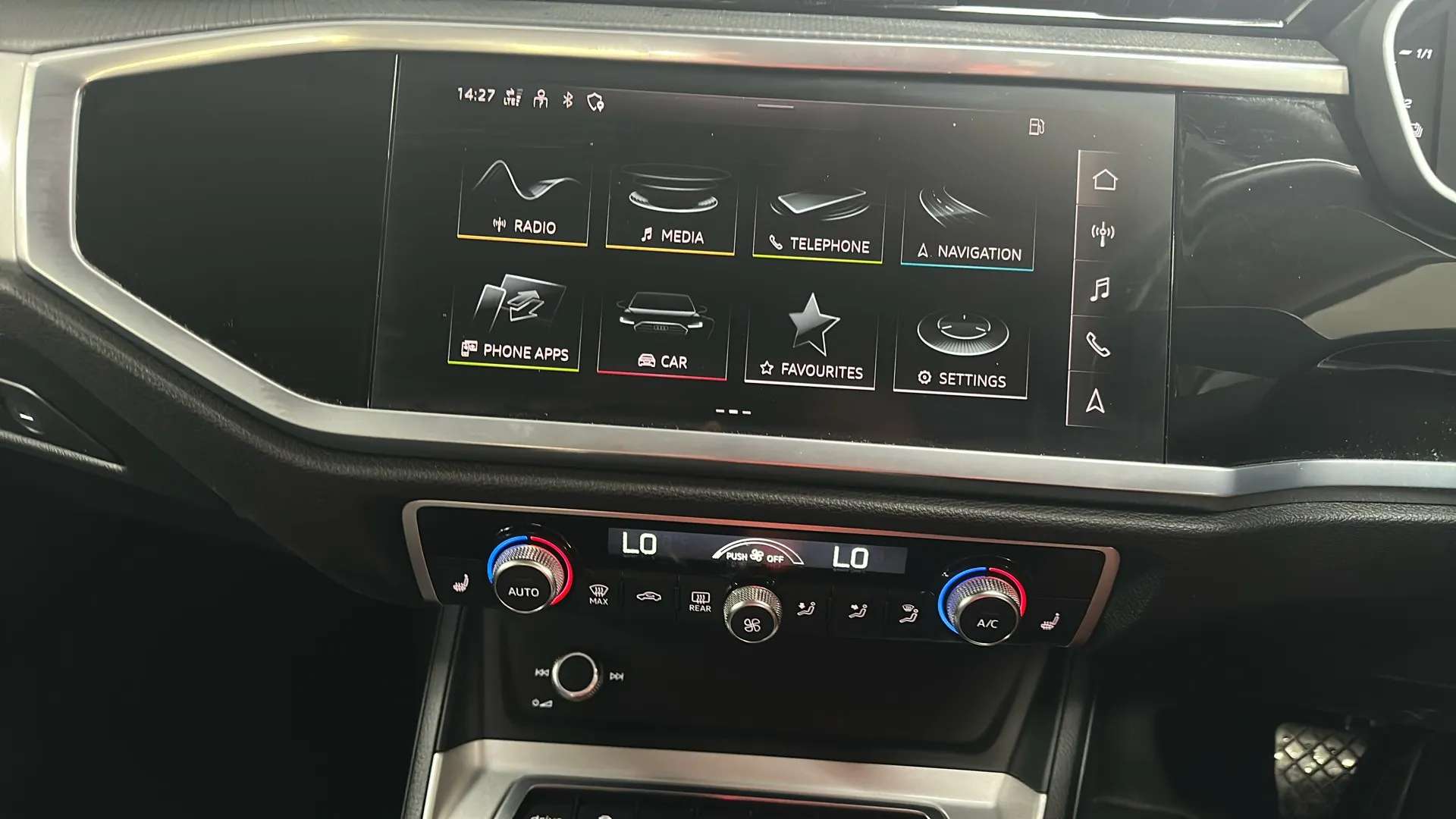 2022 AUDI Q3 2022 AUDI Q3