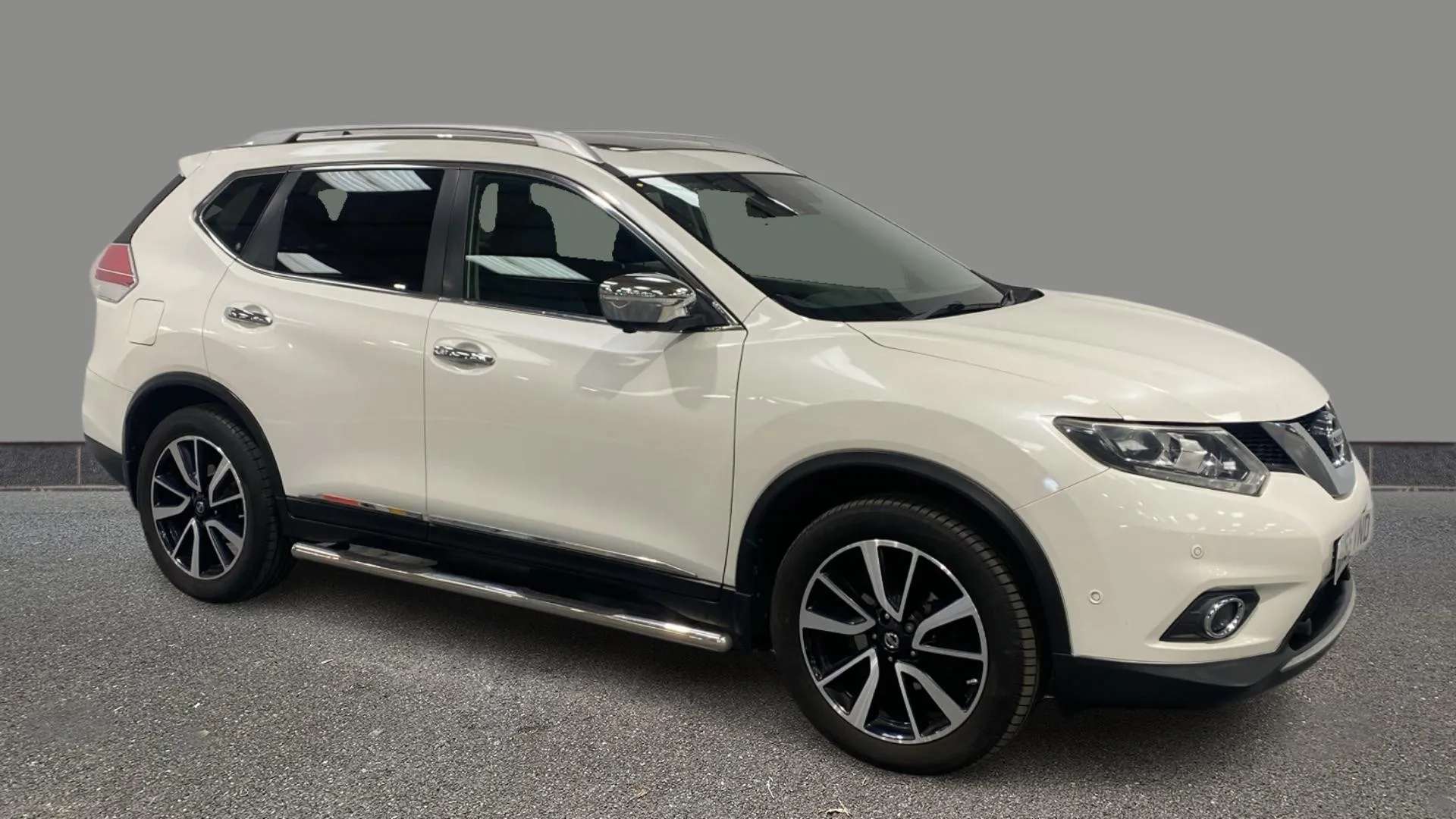 A 2015 NISSAN X-TRAIL 1.6 dCi Tekna A 2015 NISSAN X-TRAIL 1.6 dCi Tekna