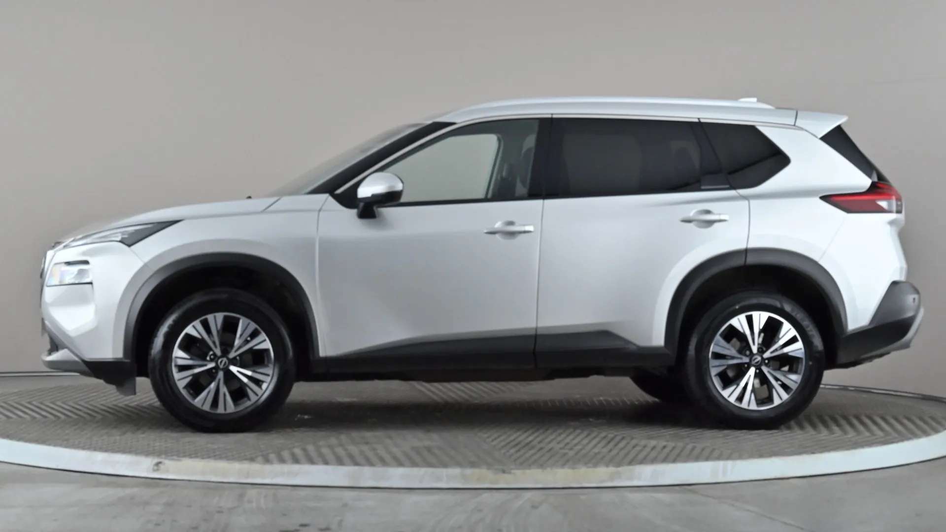 A 2024 NISSAN X-TRAIL 1.5 MHEV 163 N-Connecta Xtronic A 2024 NISSAN X-TRAIL 1.5 MHEV 163 N-Connecta Xtronic