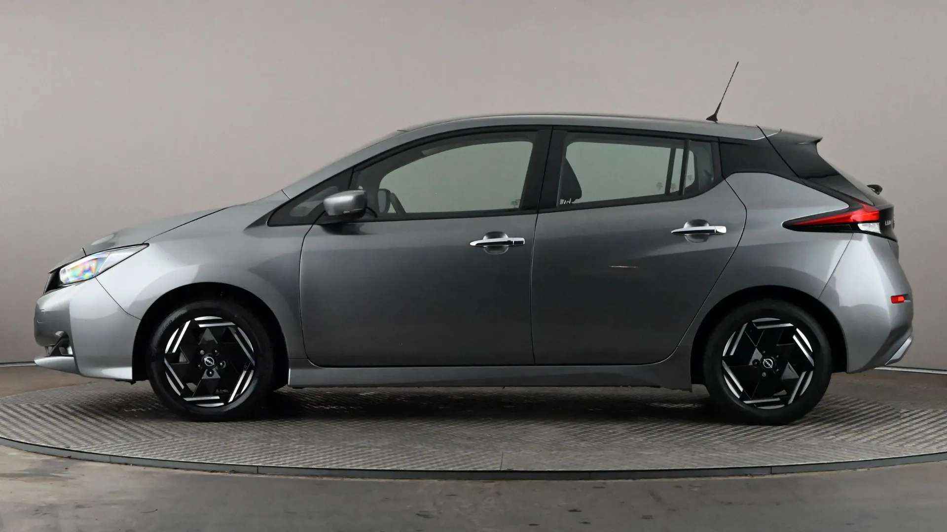 A 2022 NISSAN LEAF 110kW Acenta 39kWh Auto A 2022 NISSAN LEAF 110kW Acenta 39kWh Auto