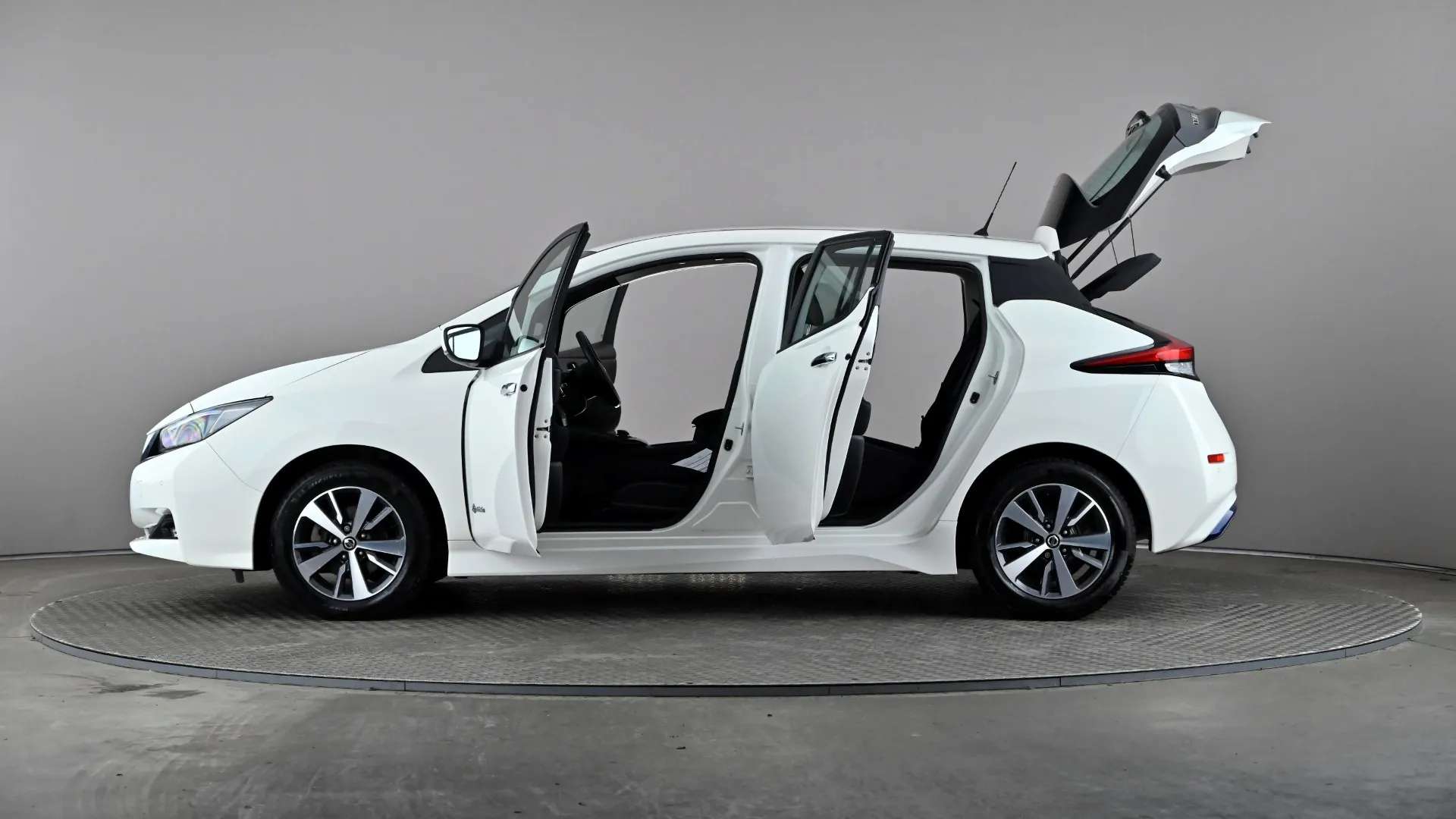 2019 NISSAN LEAF 2019 NISSAN LEAF