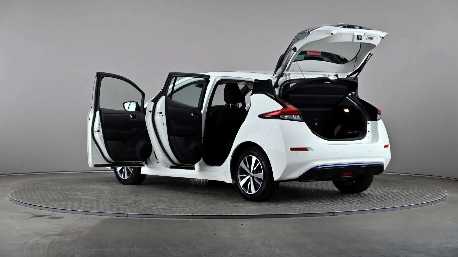2019 NISSAN LEAF 2019 NISSAN LEAF