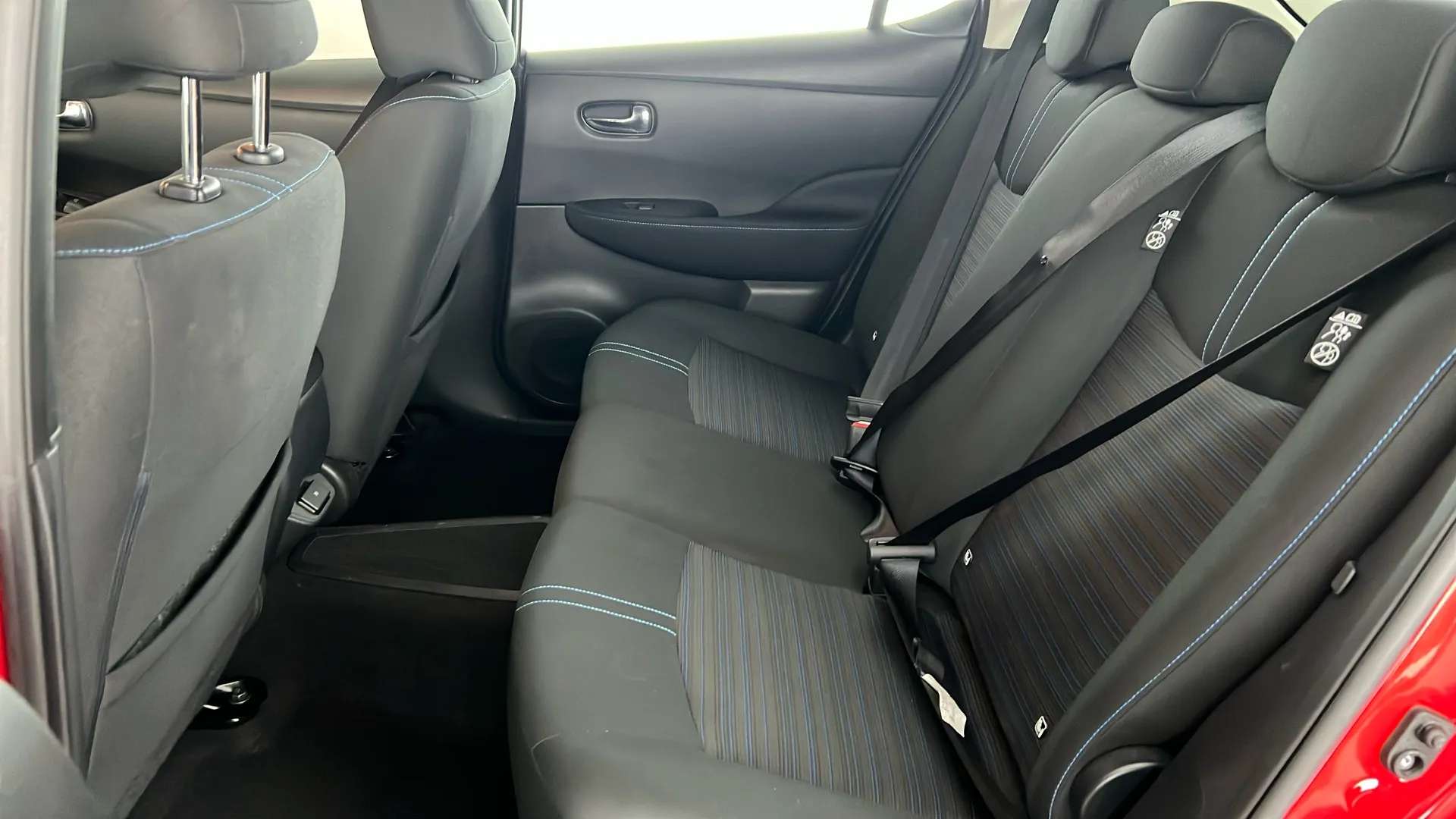 2021 NISSAN LEAF 2021 NISSAN LEAF