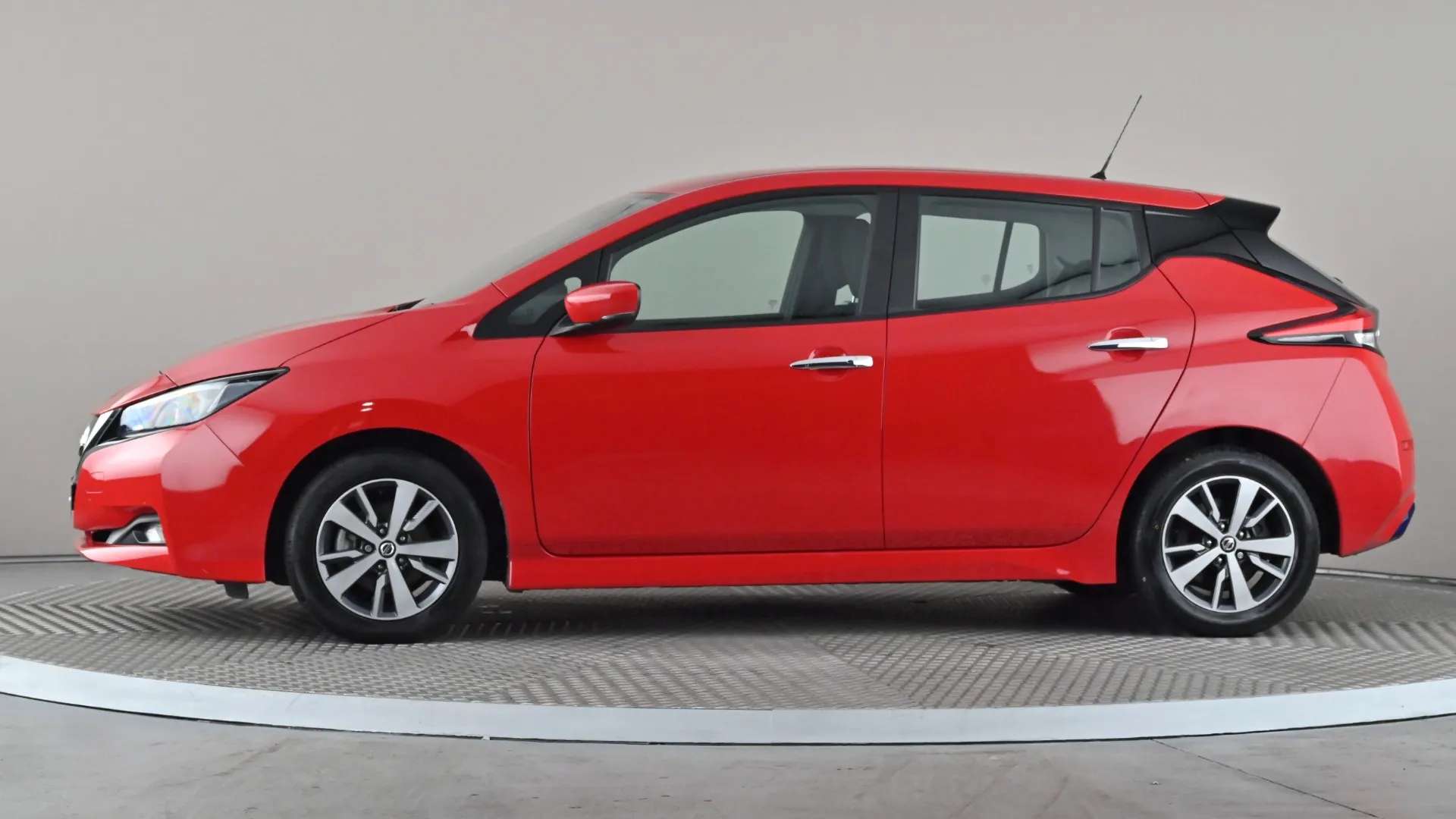 2021 NISSAN LEAF 2021 NISSAN LEAF