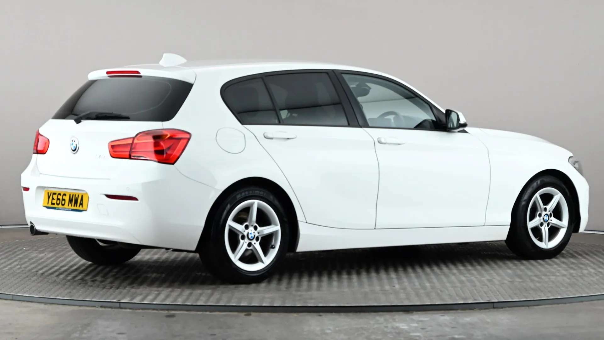2016 BMW 1 SERIES 2016 BMW 1 SERIES