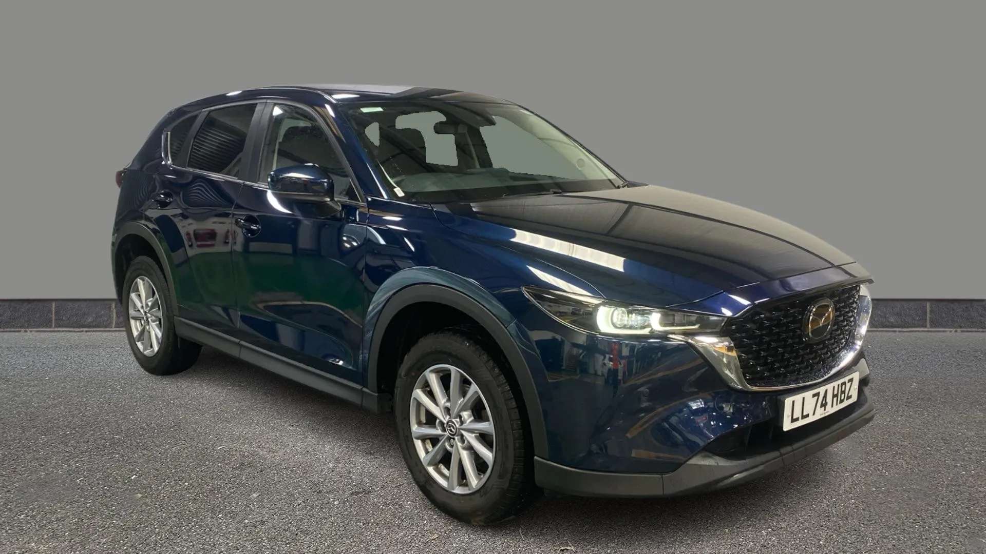 A 2024 MAZDA CX-5 2.0 e-Skyactiv G MHEV Centre-Line Auto A 2024 MAZDA CX-5 2.0 e-Skyactiv G MHEV Centre-Line Auto