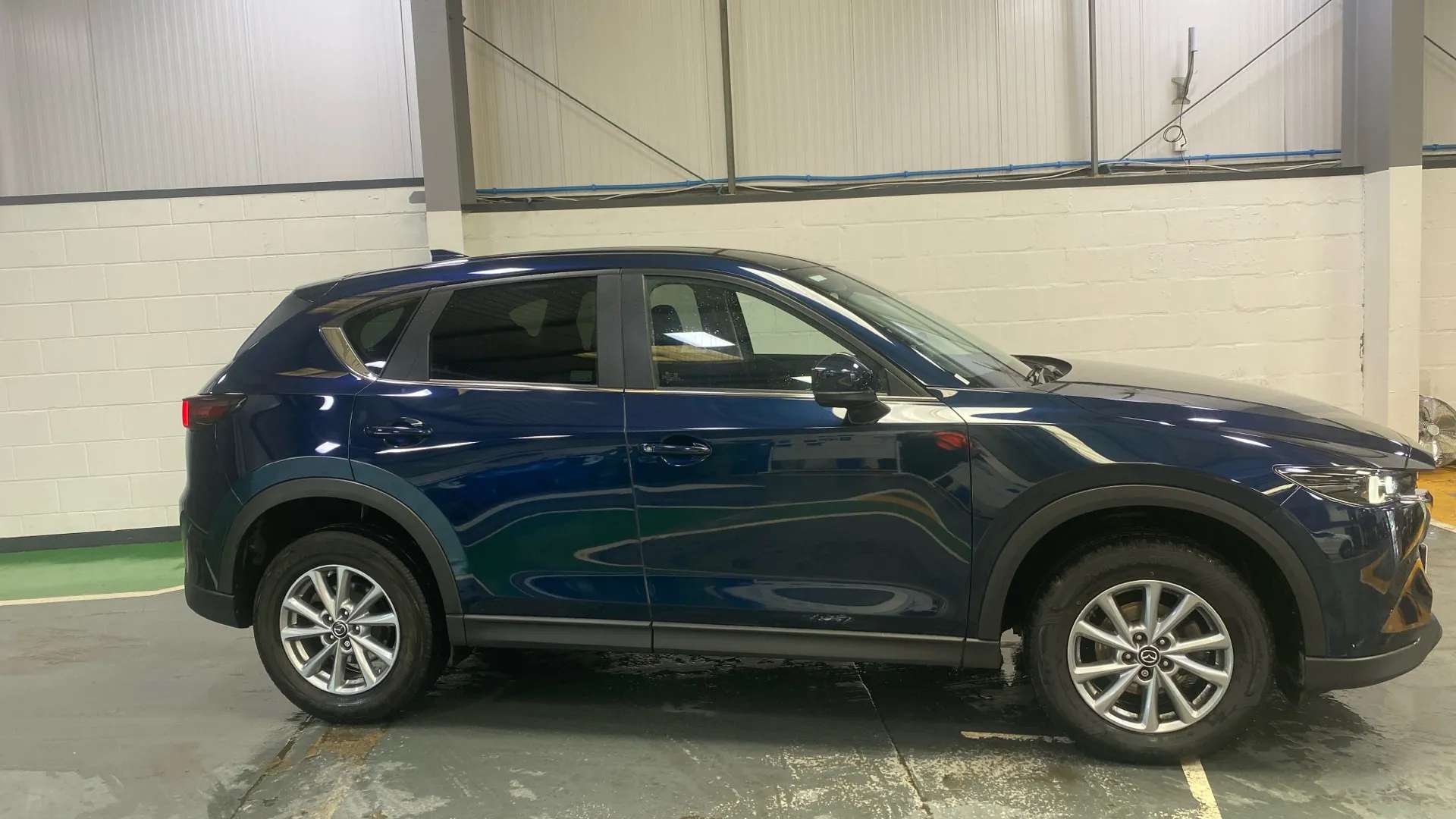 A 2024 MAZDA CX-5 2.0 e-Skyactiv G MHEV Centre-Line Auto A 2024 MAZDA CX-5 2.0 e-Skyactiv G MHEV Centre-Line Auto