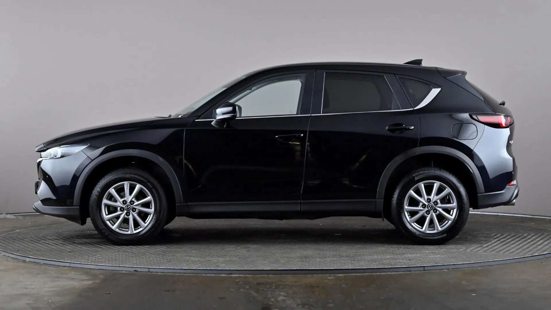 A 2024 MAZDA CX-5 2.0 e-Skyactiv G MHEV Centre-Line Auto A 2024 MAZDA CX-5 2.0 e-Skyactiv G MHEV Centre-Line Auto