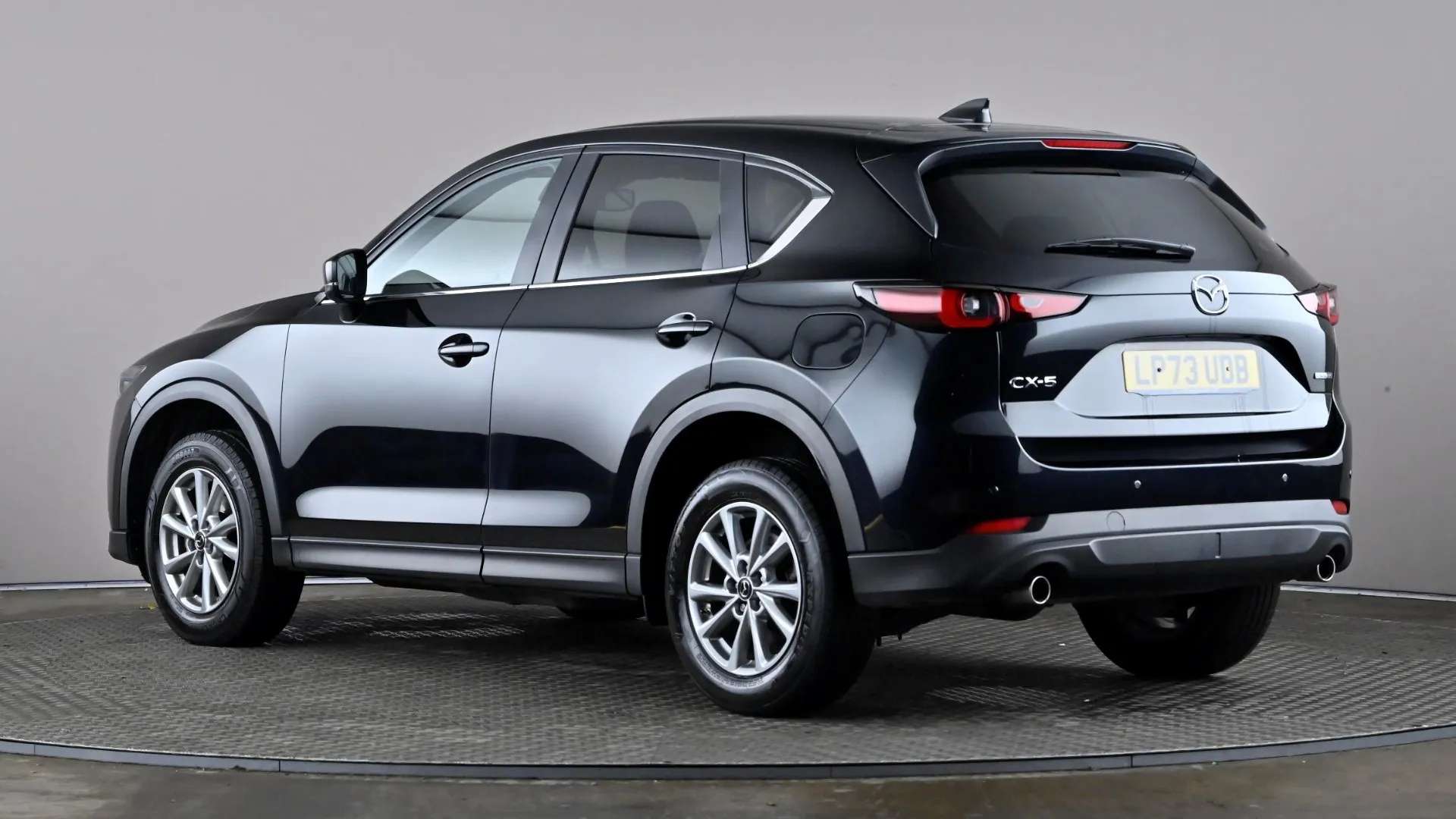 A 2024 MAZDA CX-5 2.0 e-Skyactiv G MHEV Centre-Line Auto A 2024 MAZDA CX-5 2.0 e-Skyactiv G MHEV Centre-Line Auto