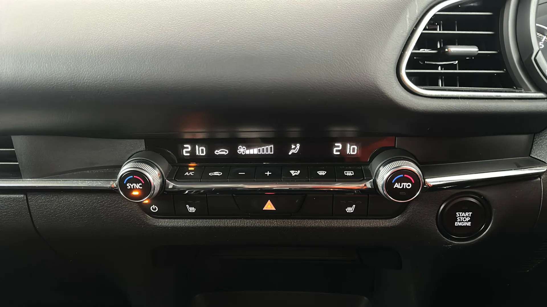 2025 MAZDA CX-30 2025 MAZDA CX-30