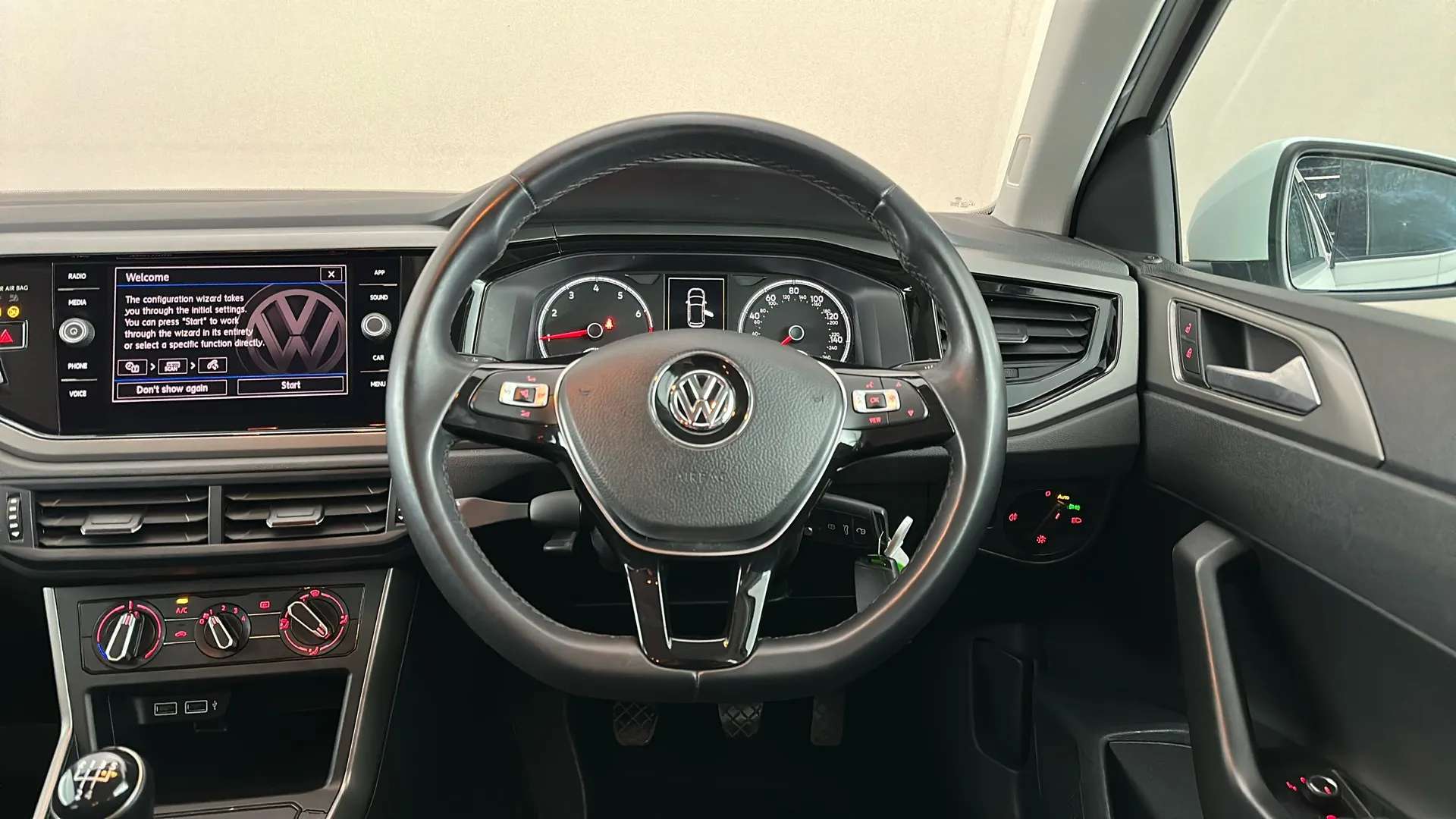 2019 VOLKSWAGEN POLO 2019 VOLKSWAGEN POLO