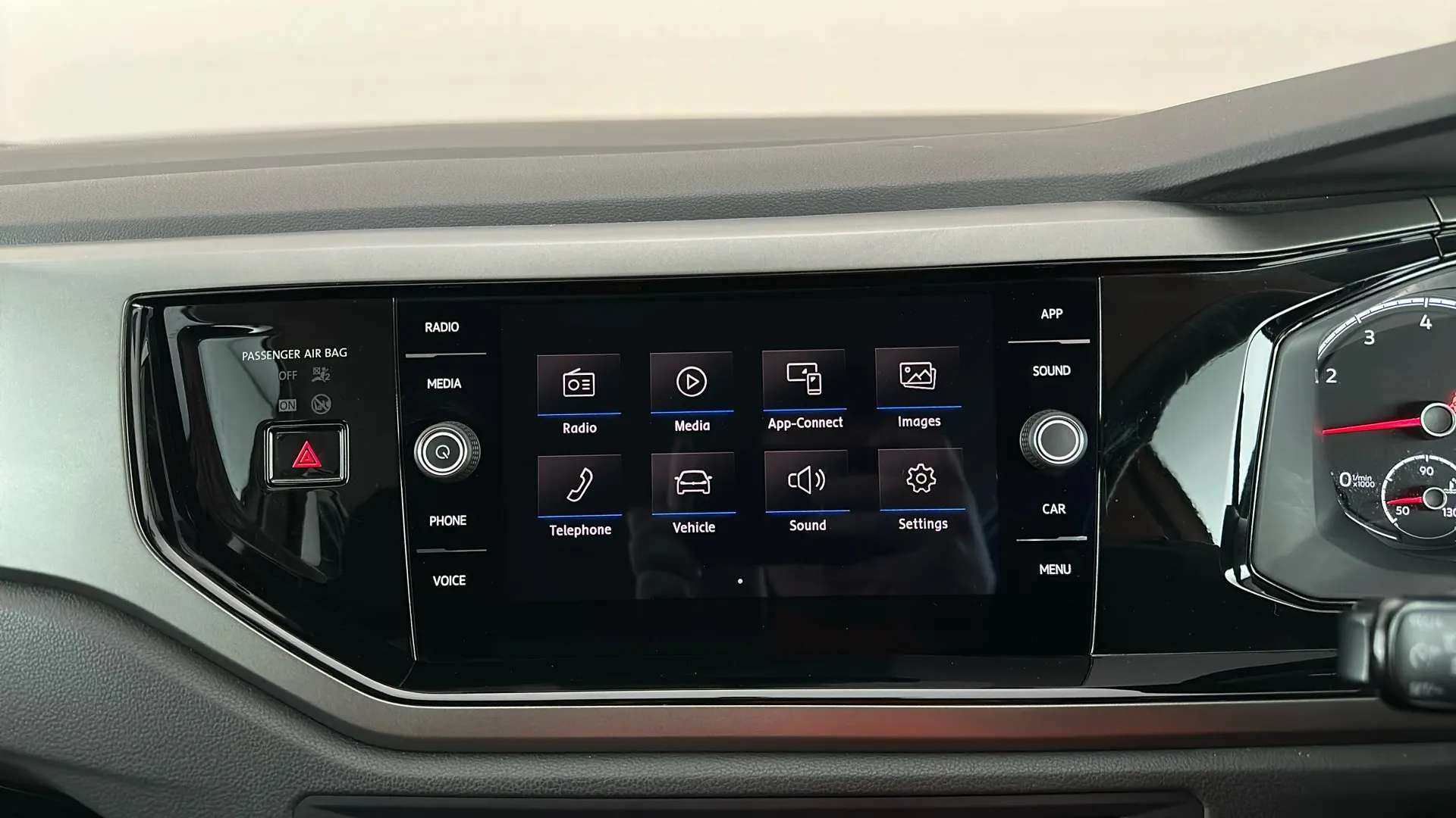 2019 VOLKSWAGEN POLO 2019 VOLKSWAGEN POLO