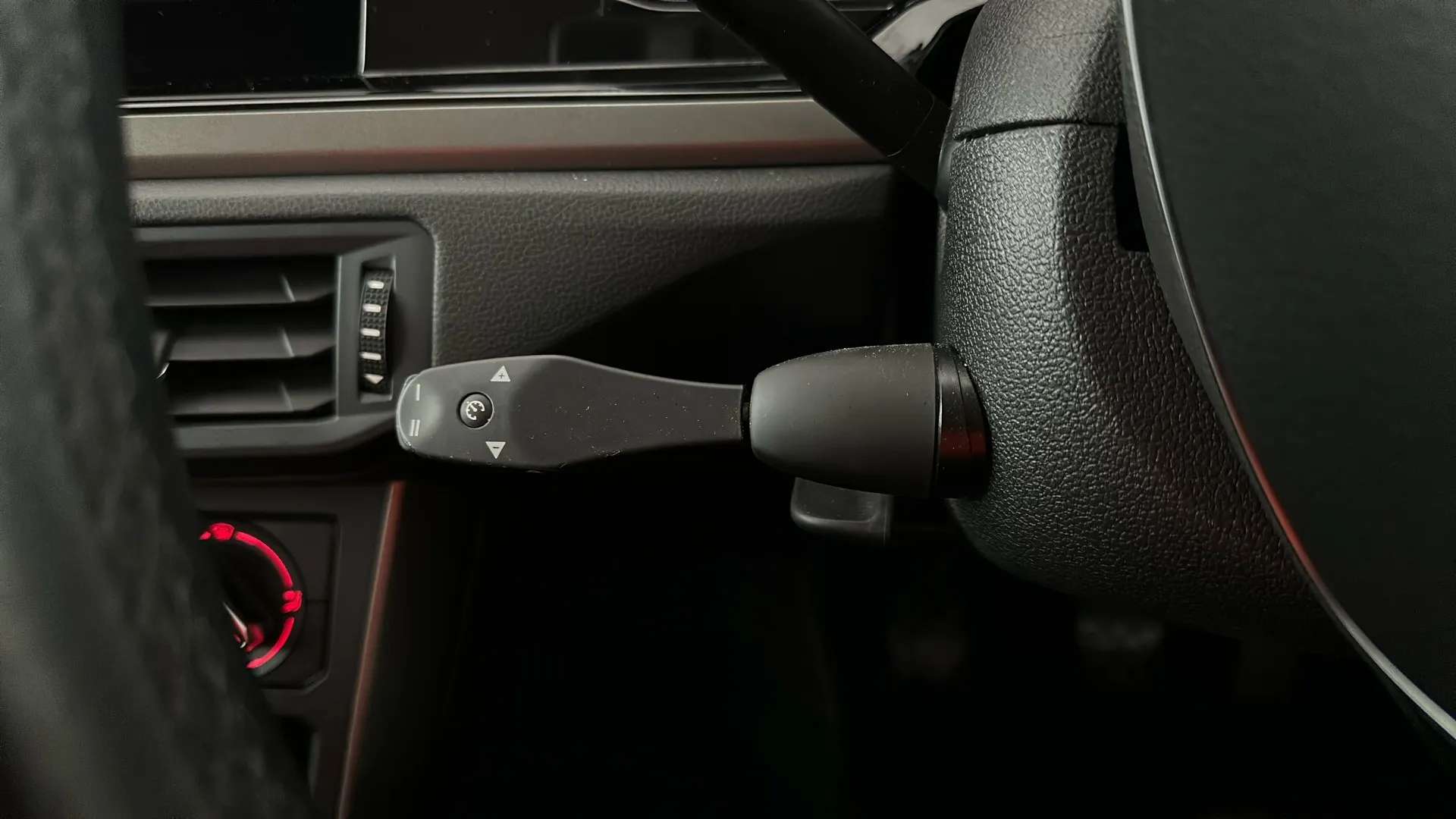 2019 VOLKSWAGEN POLO 2019 VOLKSWAGEN POLO
