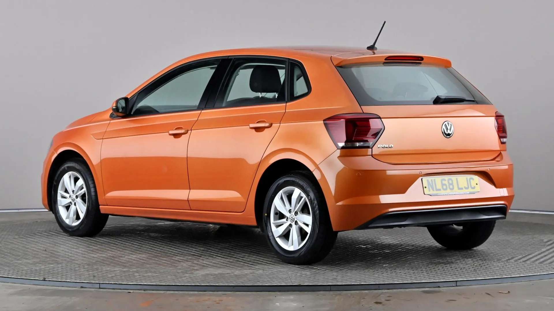 A 2018 VOLKSWAGEN POLO 1.0 TSI 95 SE A 2018 VOLKSWAGEN POLO 1.0 TSI 95 SE