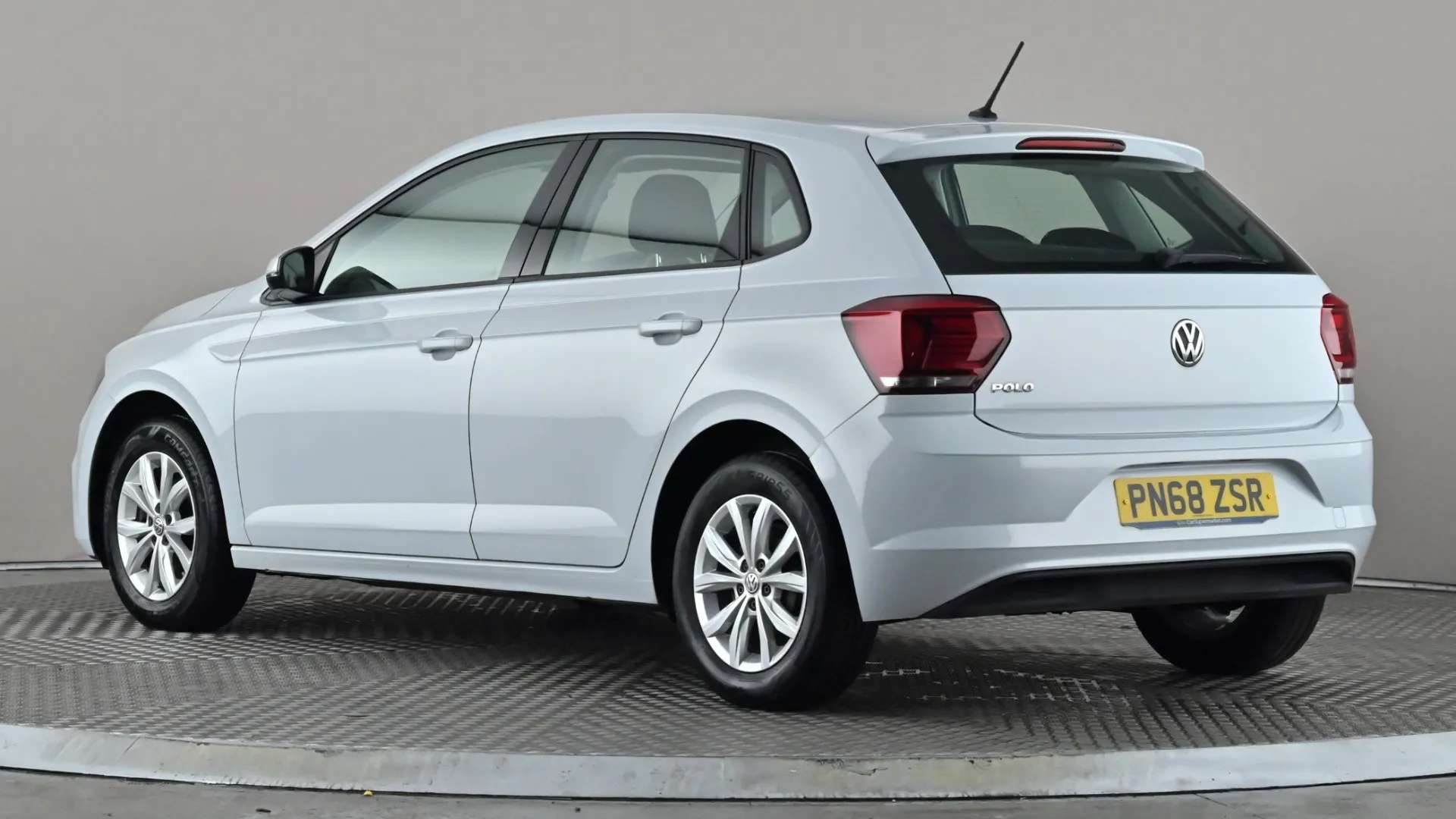 A 2018 VOLKSWAGEN POLO 1.0 TSI 95 SE A 2018 VOLKSWAGEN POLO 1.0 TSI 95 SE