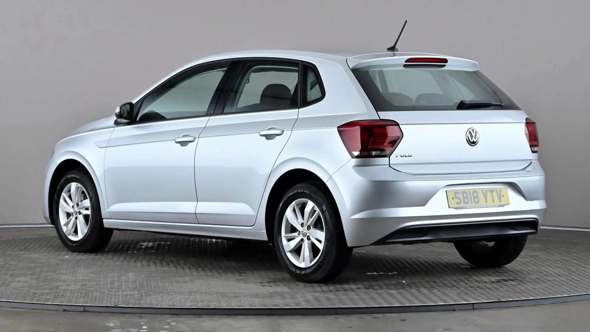 A 2018 VOLKSWAGEN POLO 1.0 TSI 95 SE A 2018 VOLKSWAGEN POLO 1.0 TSI 95 SE