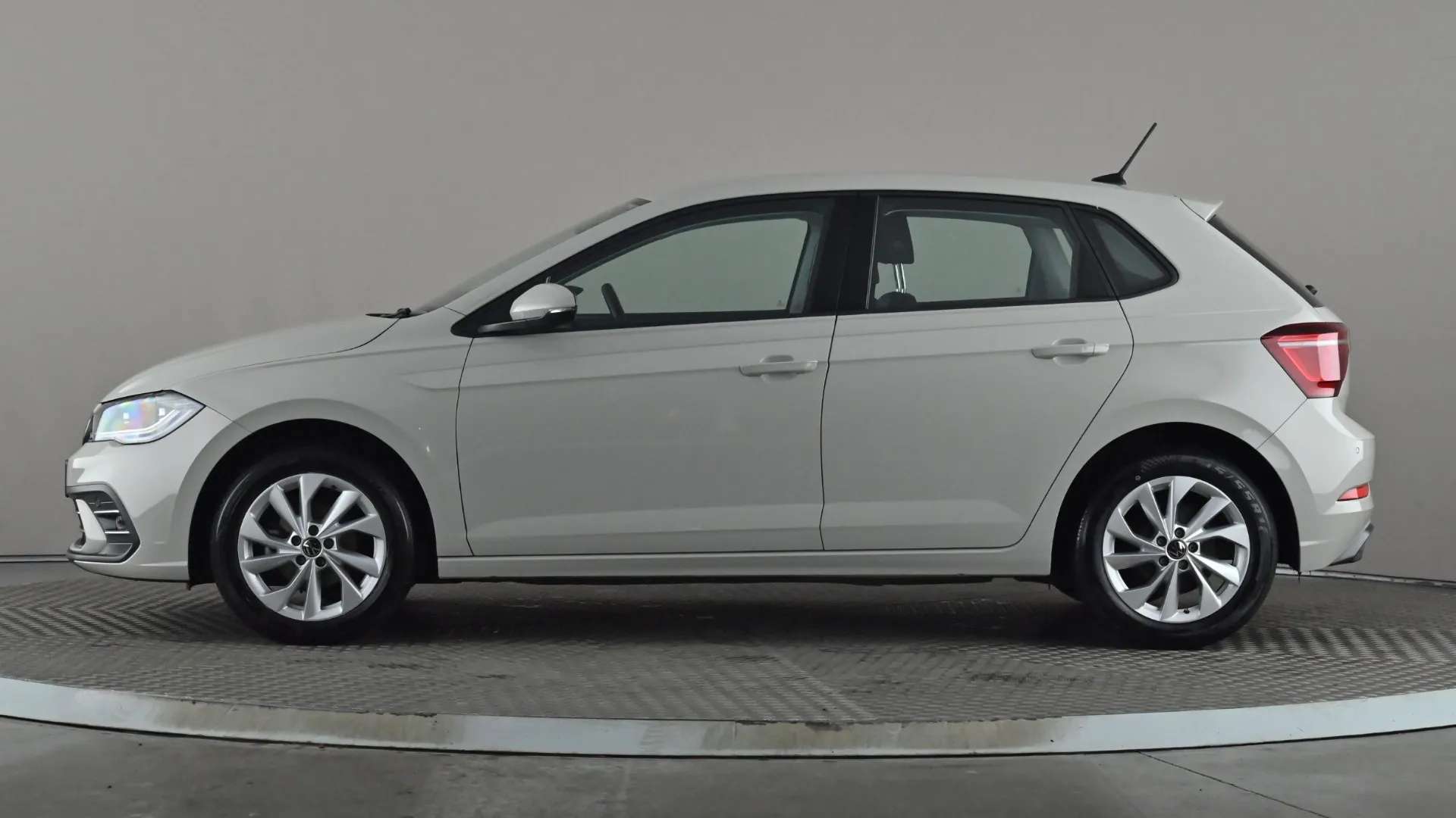 A 2023 VOLKSWAGEN POLO 1.0 TSI Style A 2023 VOLKSWAGEN POLO 1.0 TSI Style