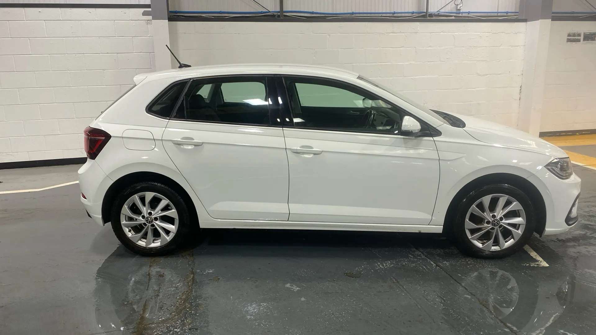 A 2022 VOLKSWAGEN POLO 1.0 TSI Style A 2022 VOLKSWAGEN POLO 1.0 TSI Style