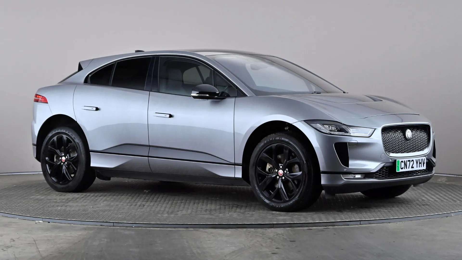 A 2022 JAGUAR I-PACE 294kW EV400 HSE Black 90kWh Auto 11kW Charger A 2022 JAGUAR I-PACE 294kW EV400 HSE Black 90kWh Auto 11kW Charger