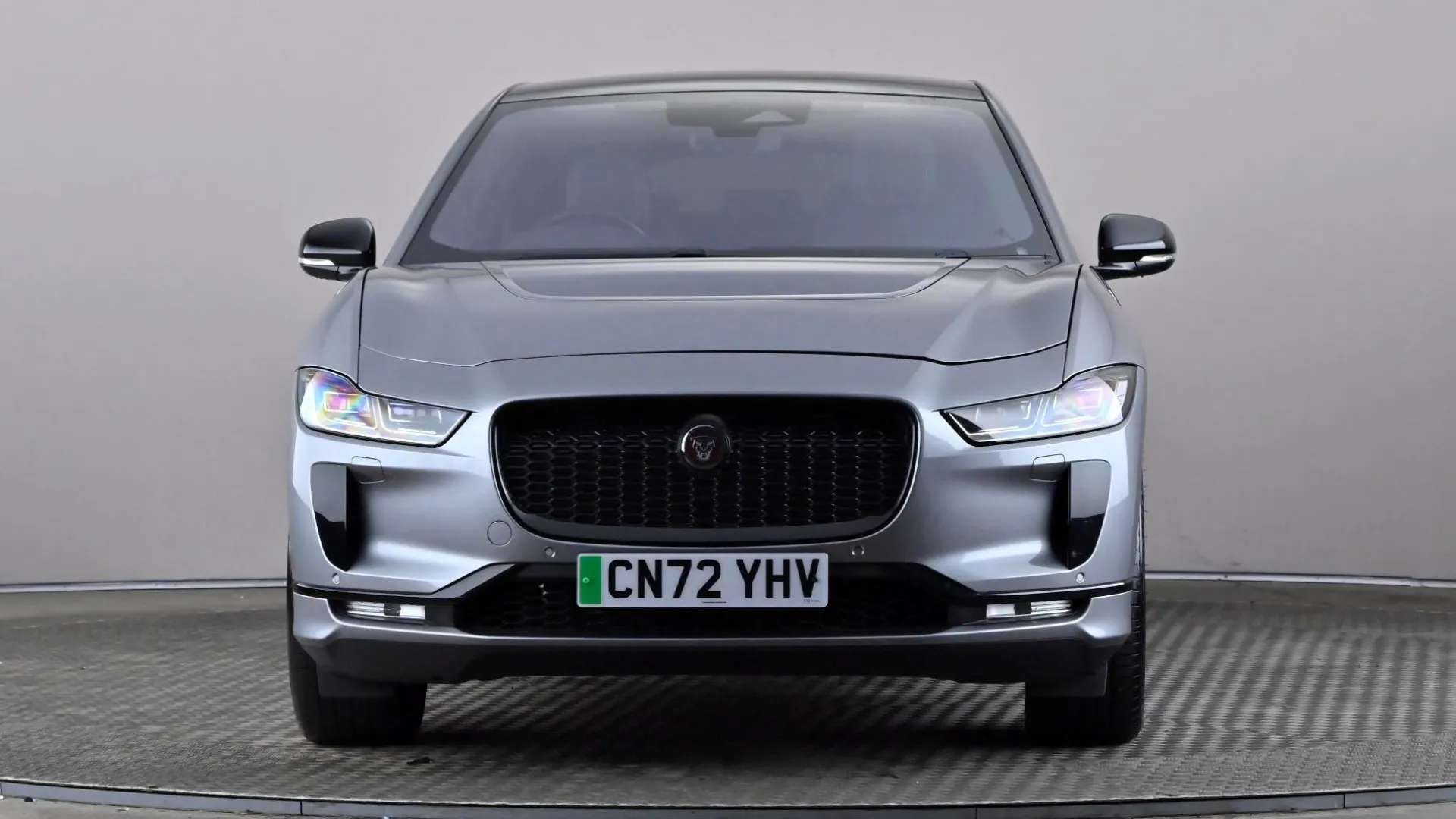 A 2022 JAGUAR I-PACE 294kW EV400 HSE Black 90kWh Auto 11kW Charger A 2022 JAGUAR I-PACE 294kW EV400 HSE Black 90kWh Auto 11kW Charger