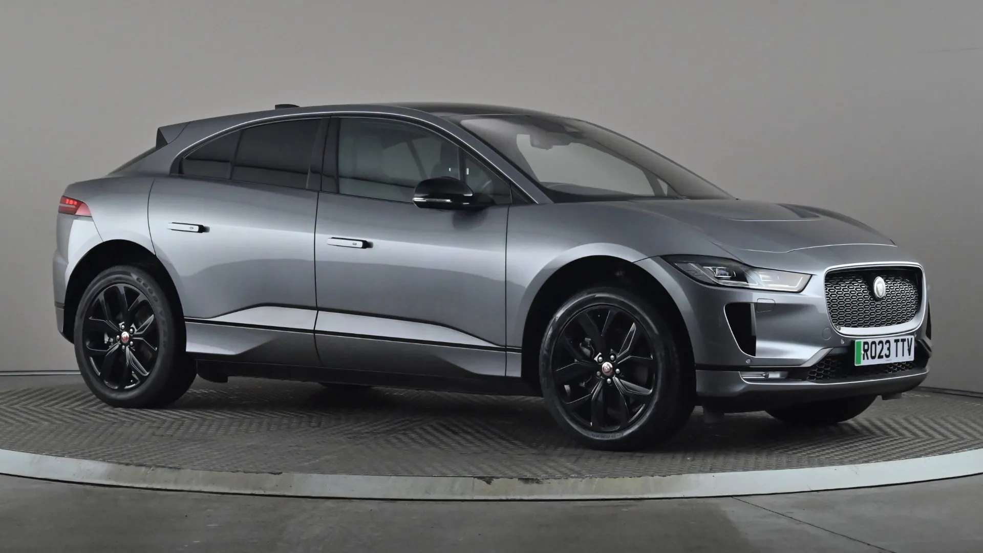 A 2023 JAGUAR I-PACE 294kW EV400 HSE Black 90kWh Auto 11kW Charger A 2023 JAGUAR I-PACE 294kW EV400 HSE Black 90kWh Auto 11kW Charger
