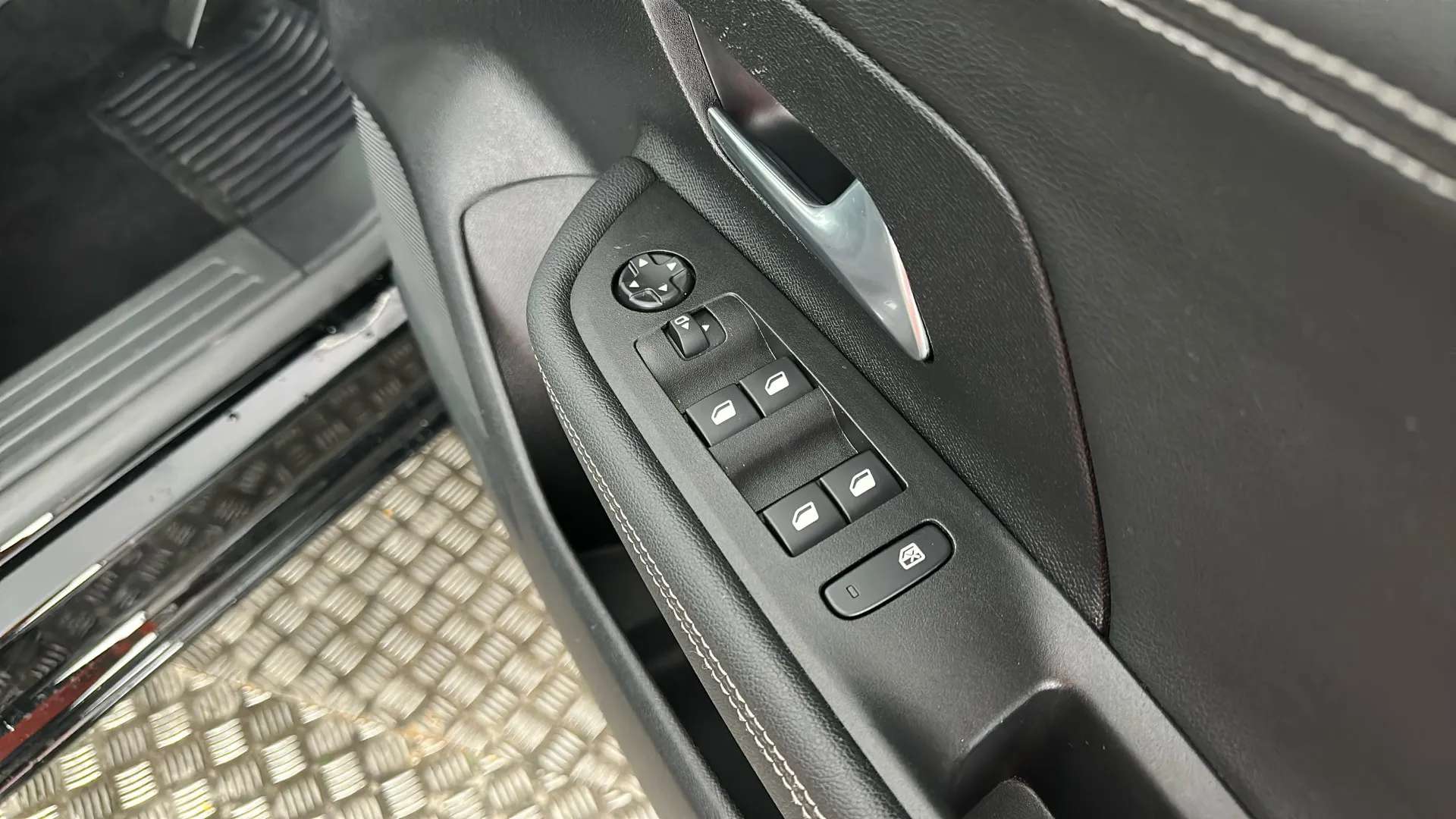 2023 VAUXHALL MOKKA 2023 VAUXHALL MOKKA