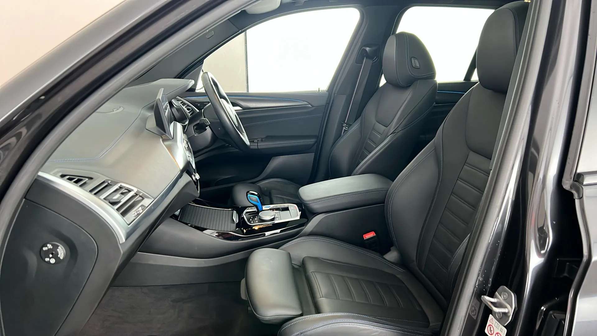 2022 BMW IX3 2022 BMW IX3