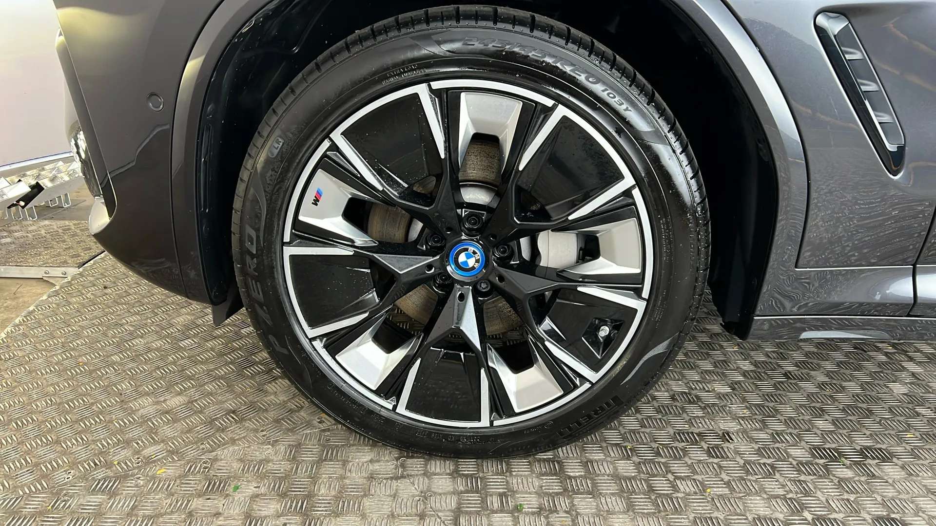 2022 BMW IX3 2022 BMW IX3