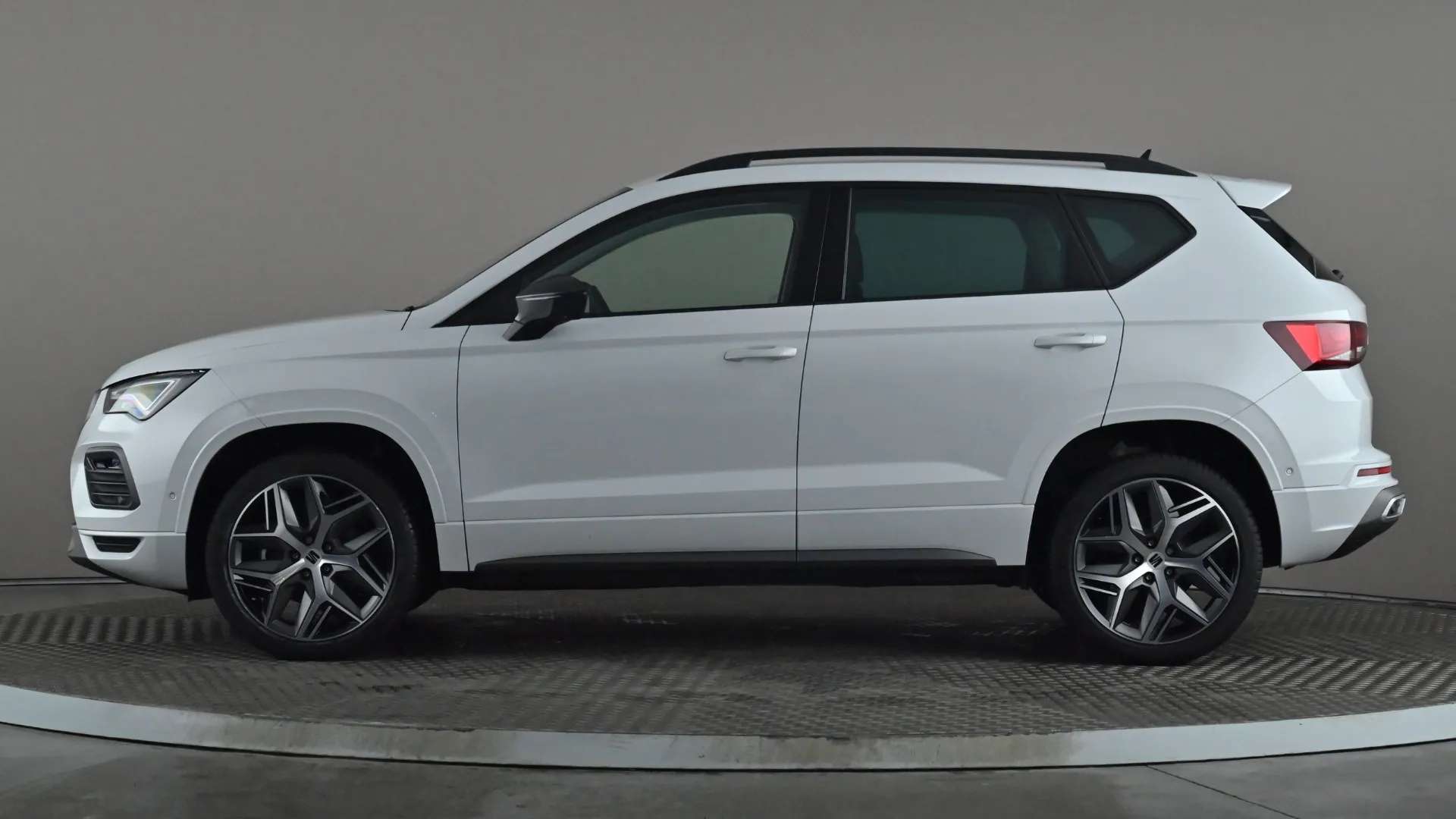 A 2025 SEAT ATECA 1.5 TSI EVO FR Sport DSG A 2025 SEAT ATECA 1.5 TSI EVO FR Sport DSG