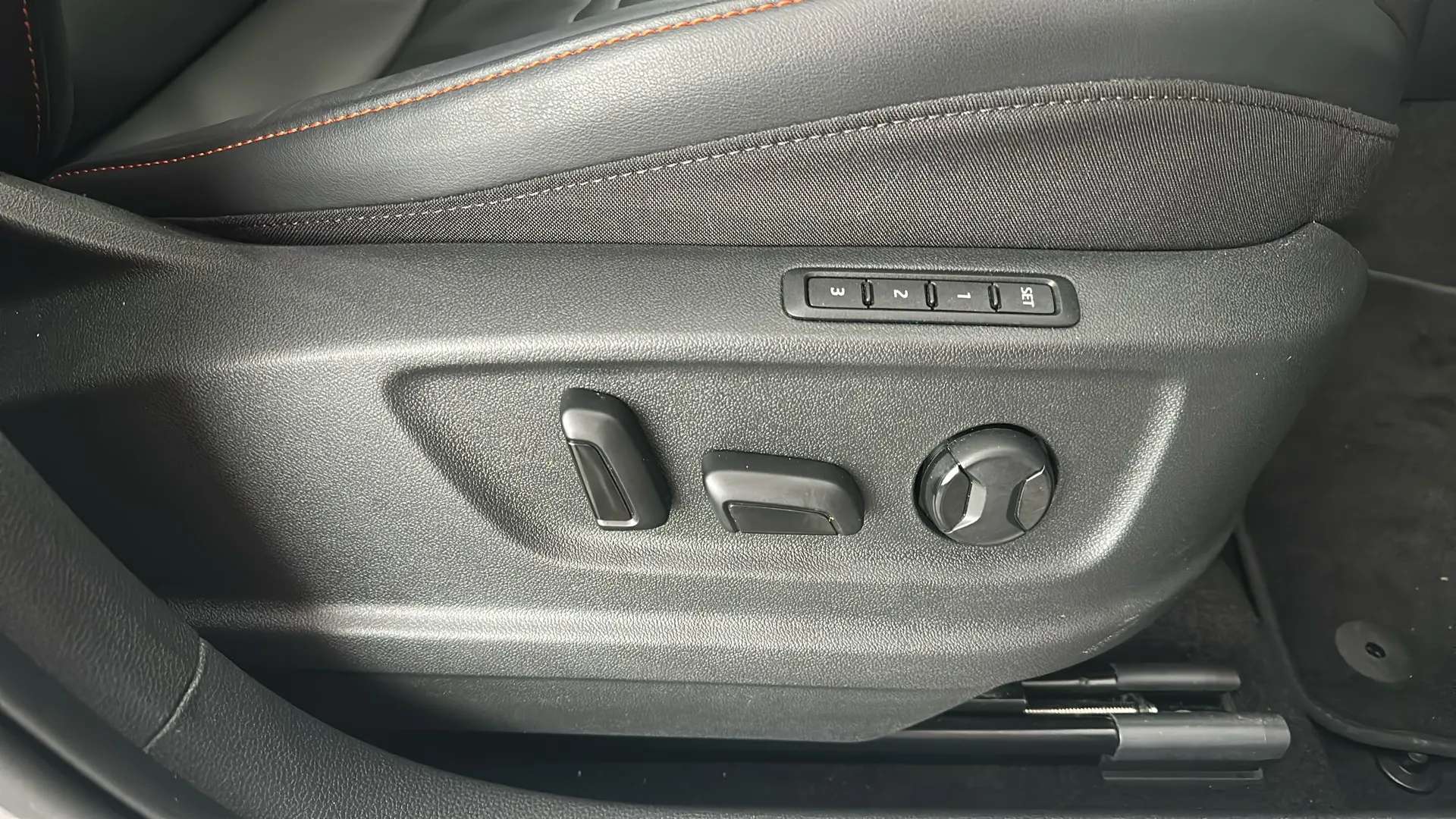 2025 SEAT ATECA 2025 SEAT ATECA