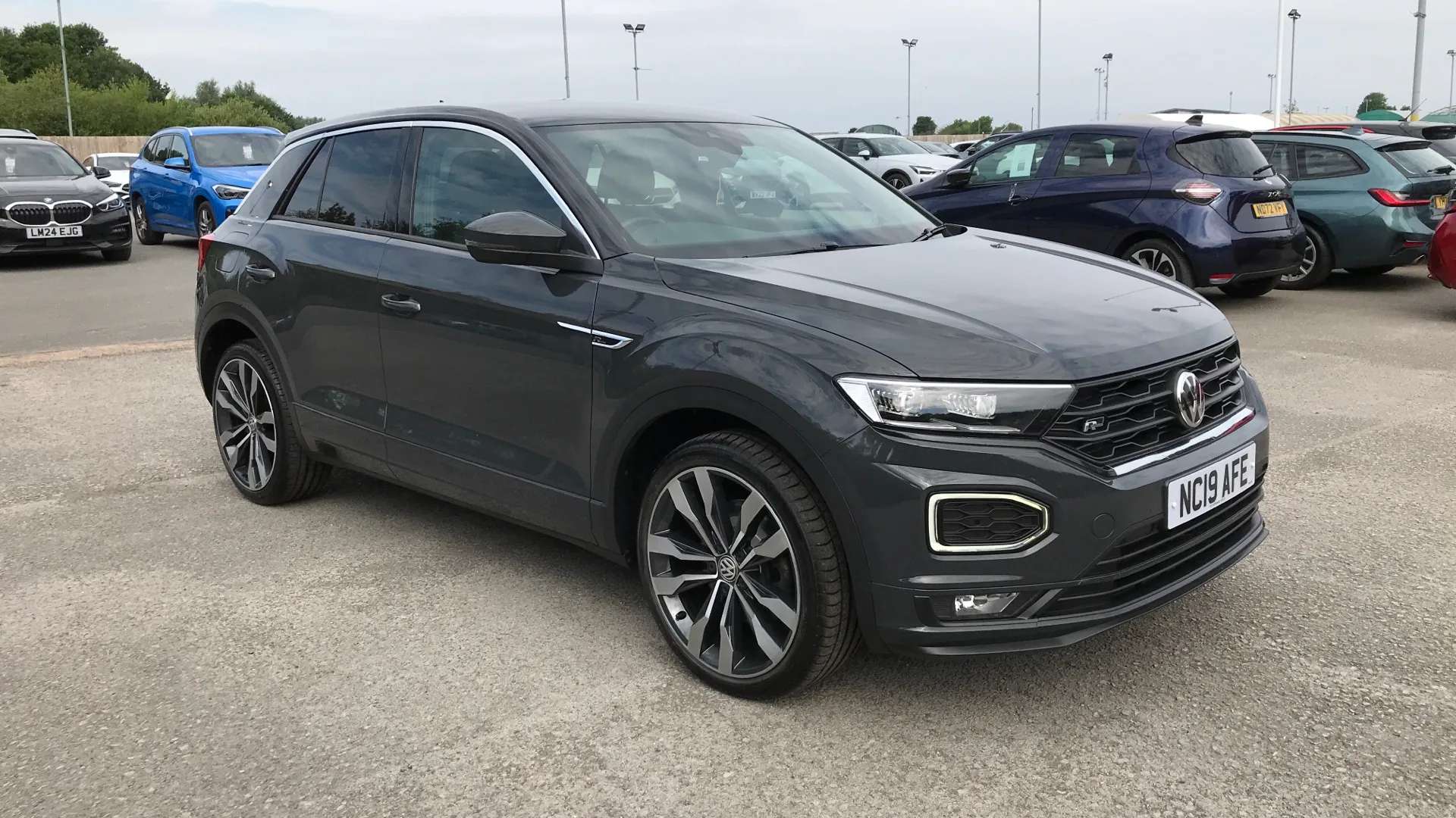 A 2019 VOLKSWAGEN T-ROC 1.5 TSI EVO R-Line DSG A 2019 VOLKSWAGEN T-ROC 1.5 TSI EVO R-Line DSG