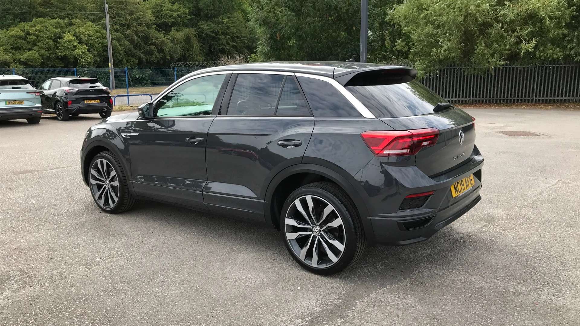 A 2019 VOLKSWAGEN T-ROC 1.5 TSI EVO R-Line DSG A 2019 VOLKSWAGEN T-ROC 1.5 TSI EVO R-Line DSG