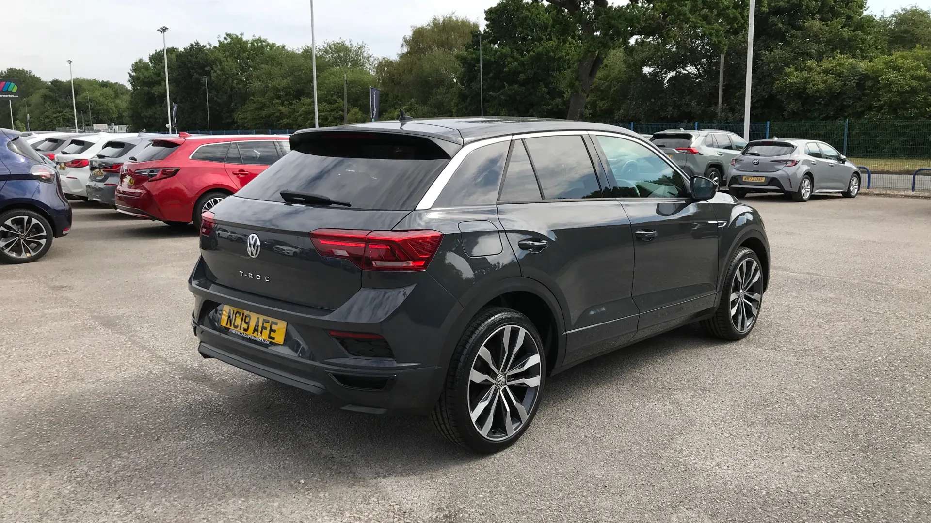 2019 VOLKSWAGEN T-ROC 2019 VOLKSWAGEN T-ROC